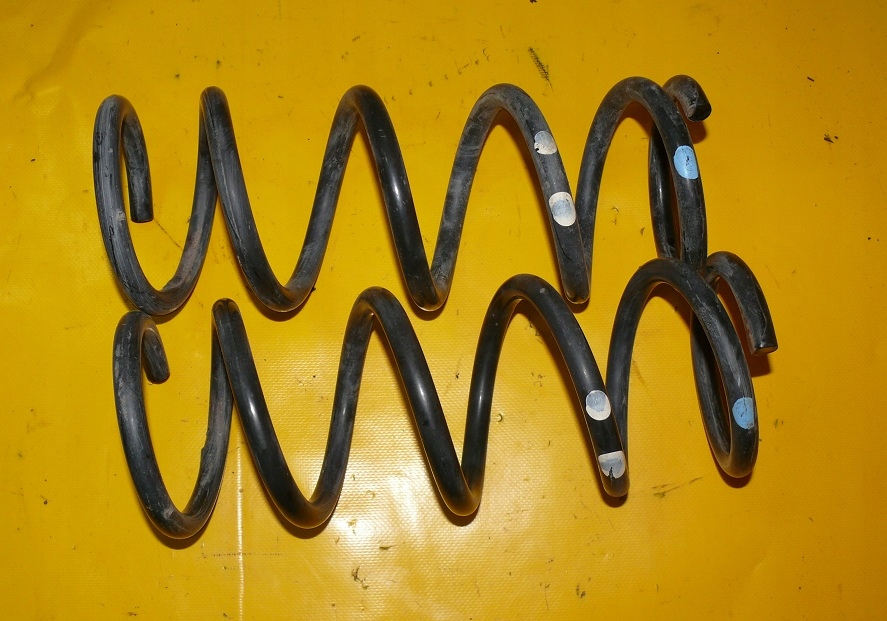 SPRĘŻYNY ZAWIESZENIA TYŁ TYLNE NISSAN MURANO I Z50 3.5 V6