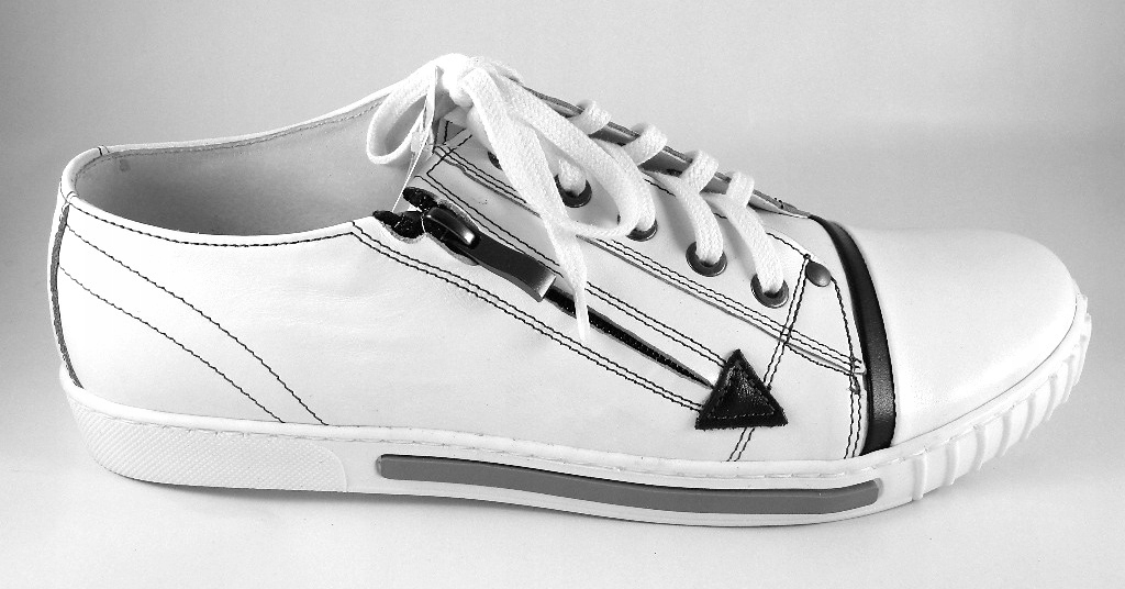 TRAMPKI Z ZAMKIEM PRODUKT POLSKI SKÓRA NAT roz. 38 Rozmiar 38