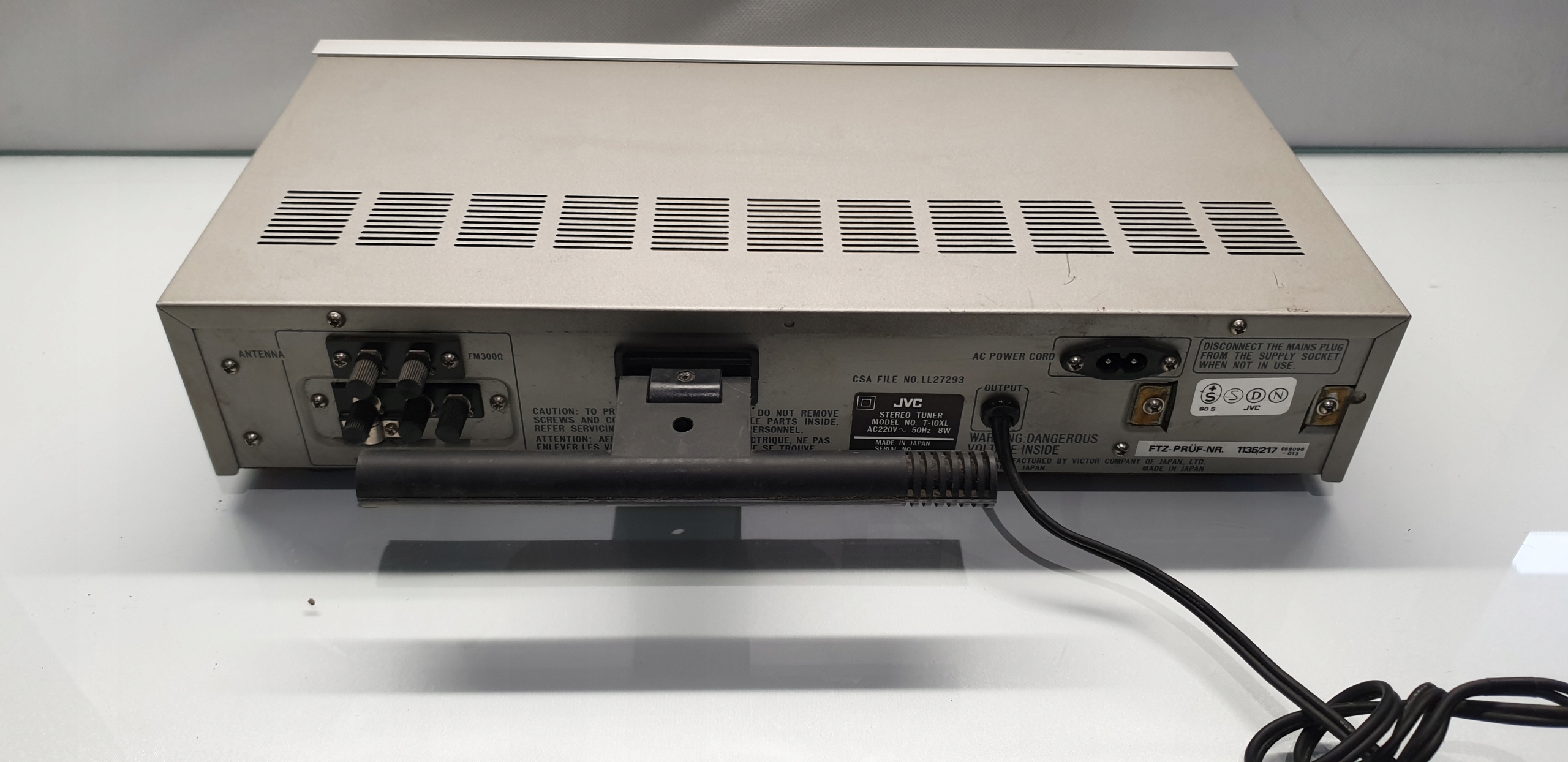 TUNER RADIOWY JVC T-10XL Rodzaj analogowy