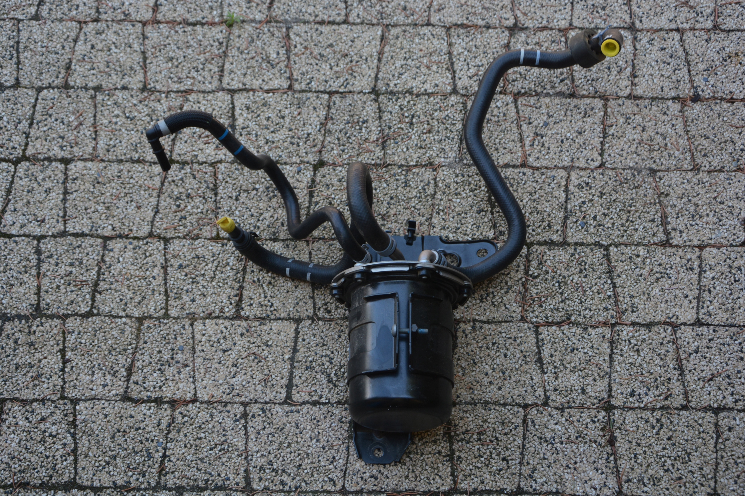 КОРПУС ТОПЛИВНОГО ФИЛЬТРА TOUAREG 3 III 760 4M0127401G