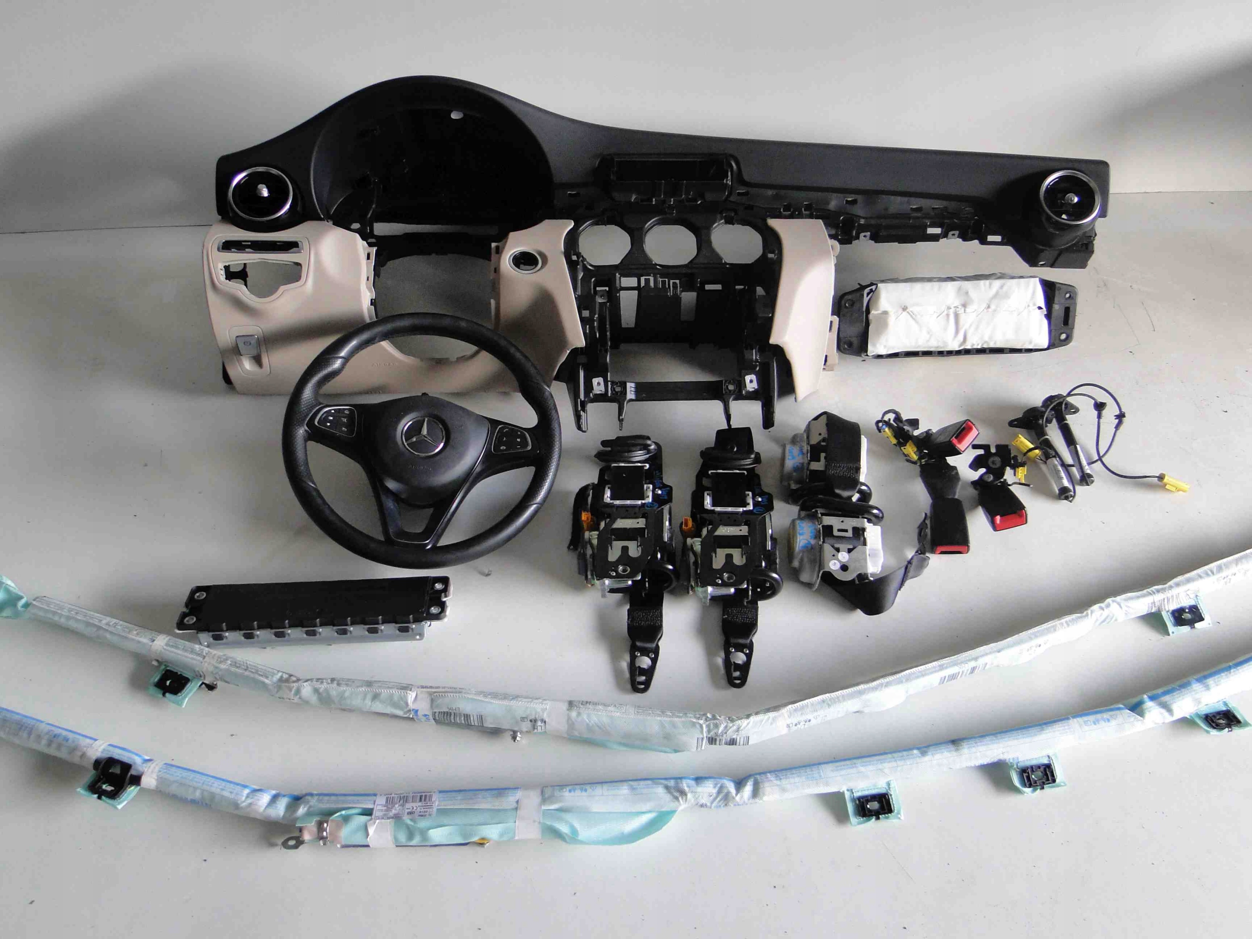 MERCEDES C KLASA W205 205 PAS PROSAFE PRZEDNI LEWY Typ samochodu Samochody osobowe