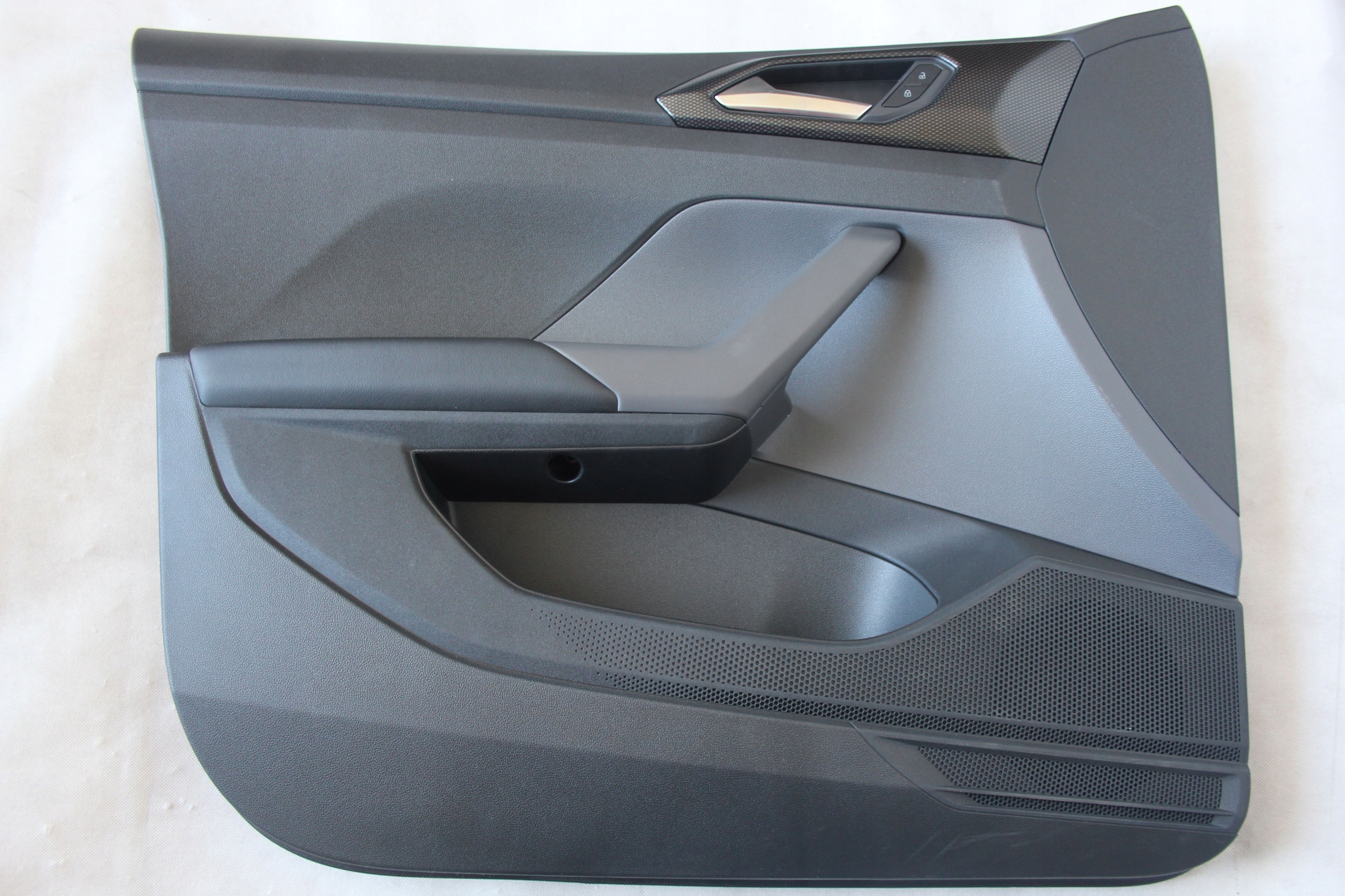 КАРТА ДВЕРІ ПЕРЕД ЗЛІВА VW T CROSS