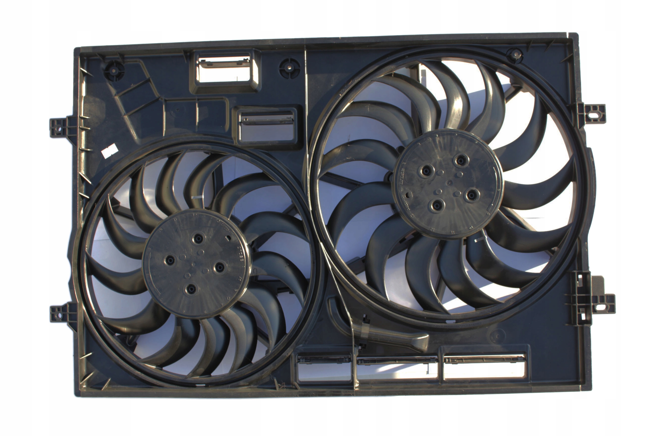 Obudowa z wentylatorami Kpl. VwAG 3Q0121203A oryg