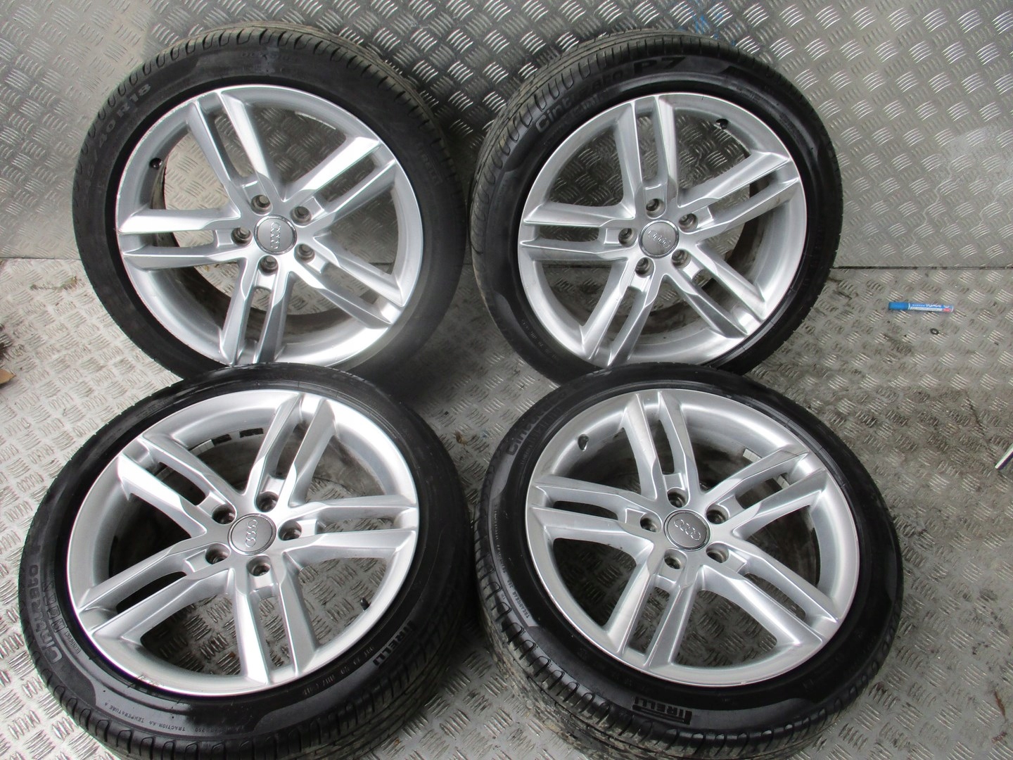 Koła felgi opony AUDI A4 8K0 R18