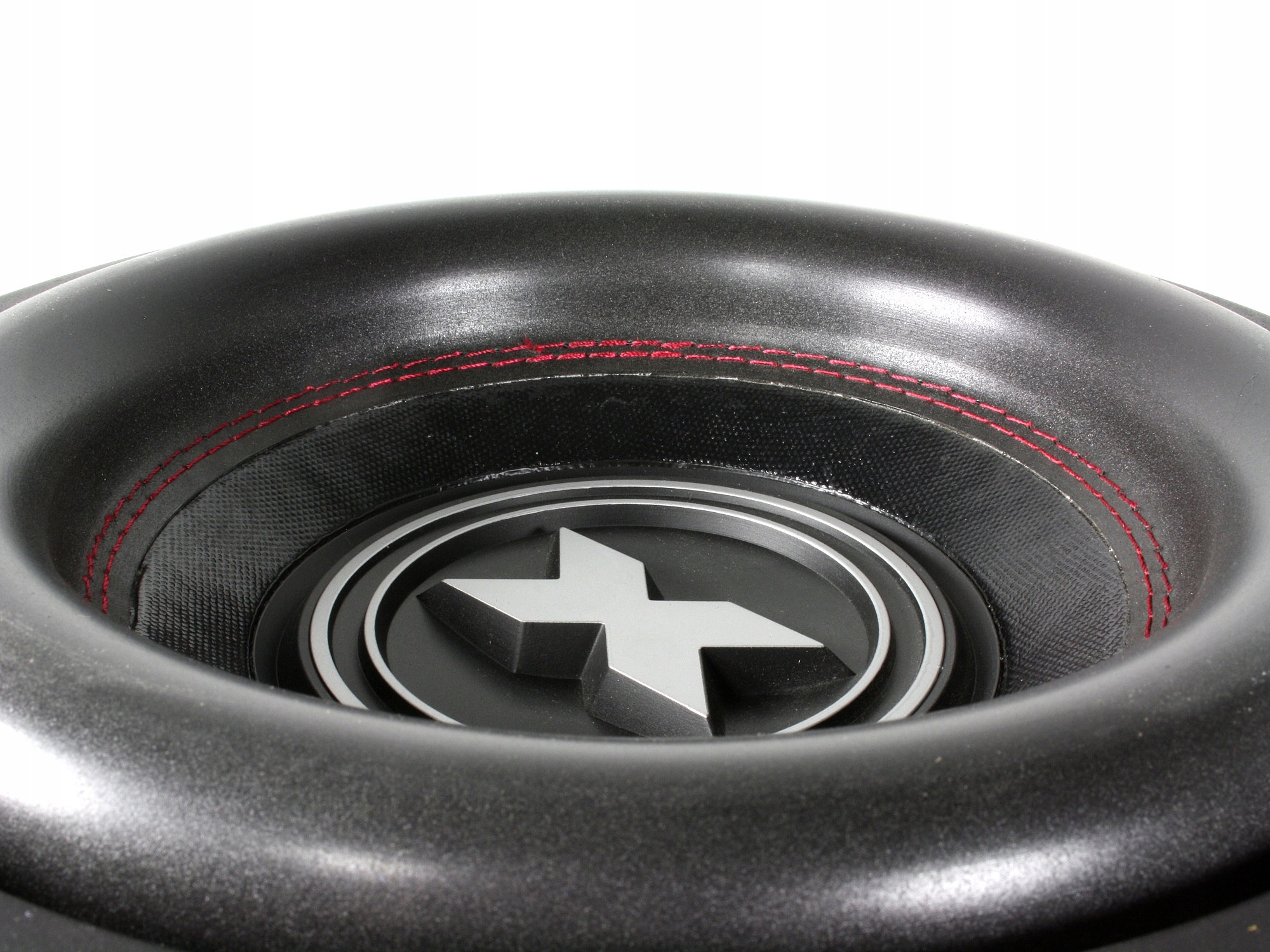 Głośnik Excursion Subwoofer 10'' 25cm 2500W Konstrukcja jednodrożne