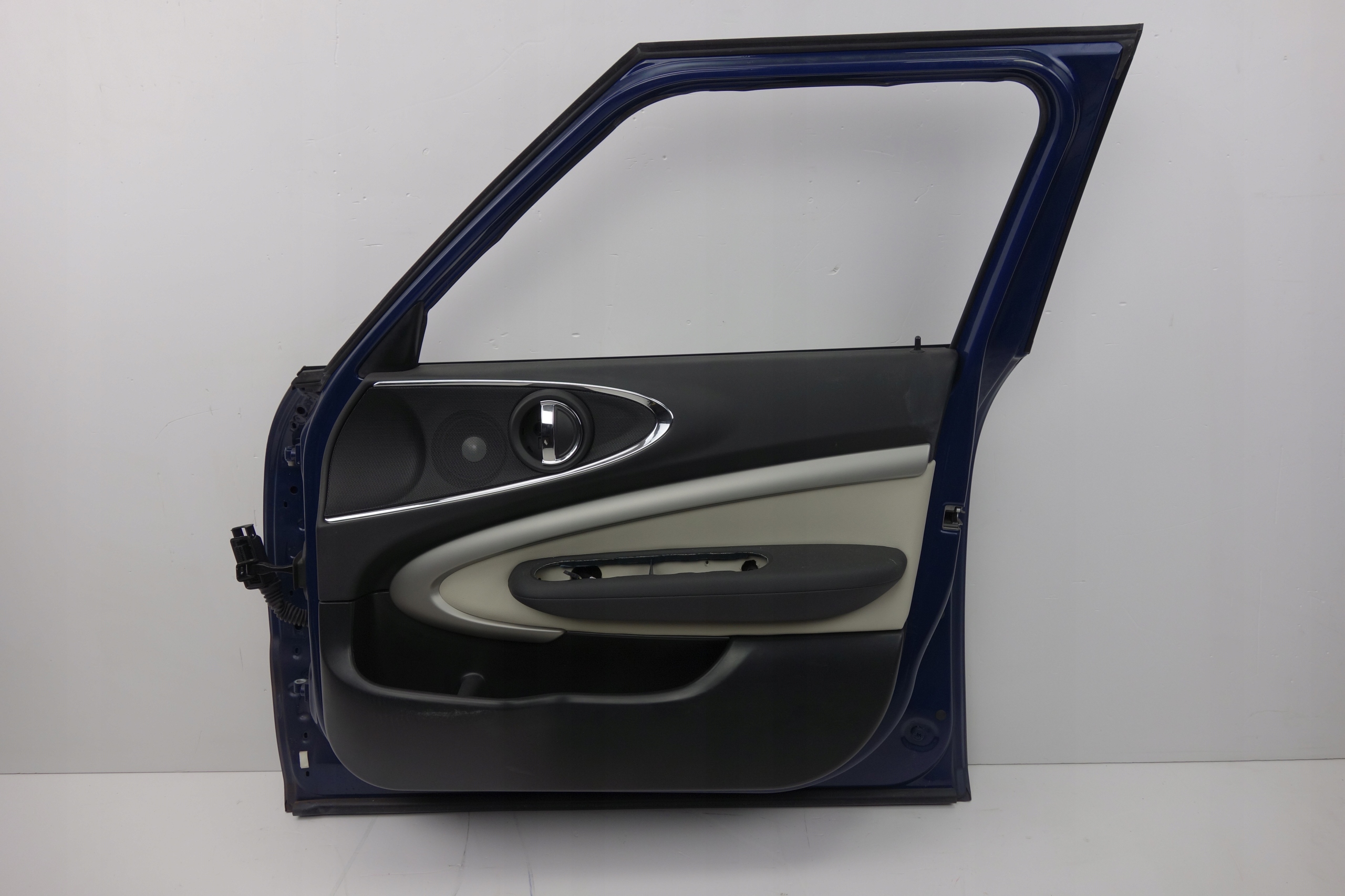 DRZWI PRAWE PRZEDNIE MINI F54 DEEP BLUE MET B69 Typ samochodu Samochody osobowe