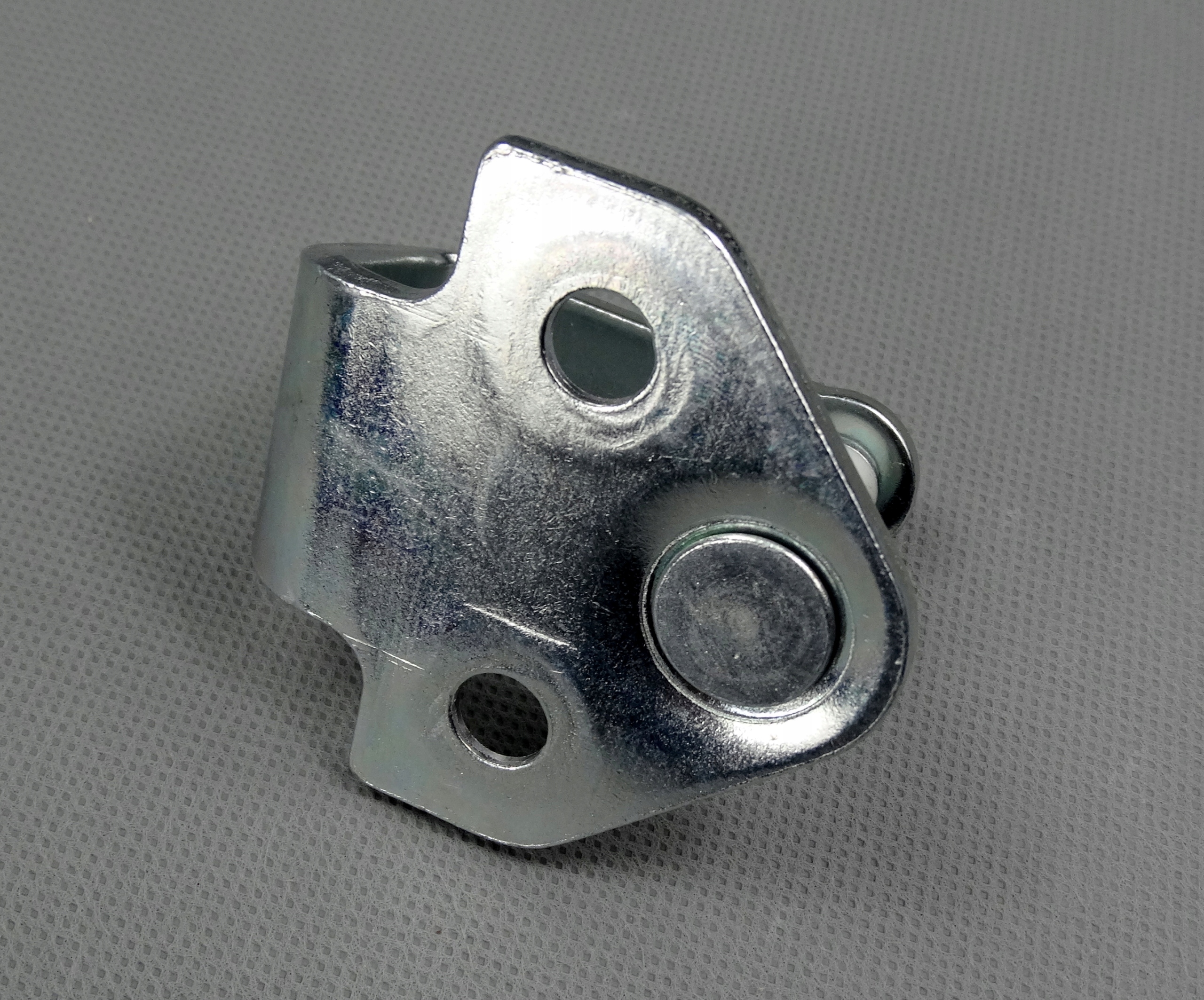 ZACZEP ZAMKA DRZWI PRZESUWNE FORD TRANSIT 2000-14 Producent części BSG