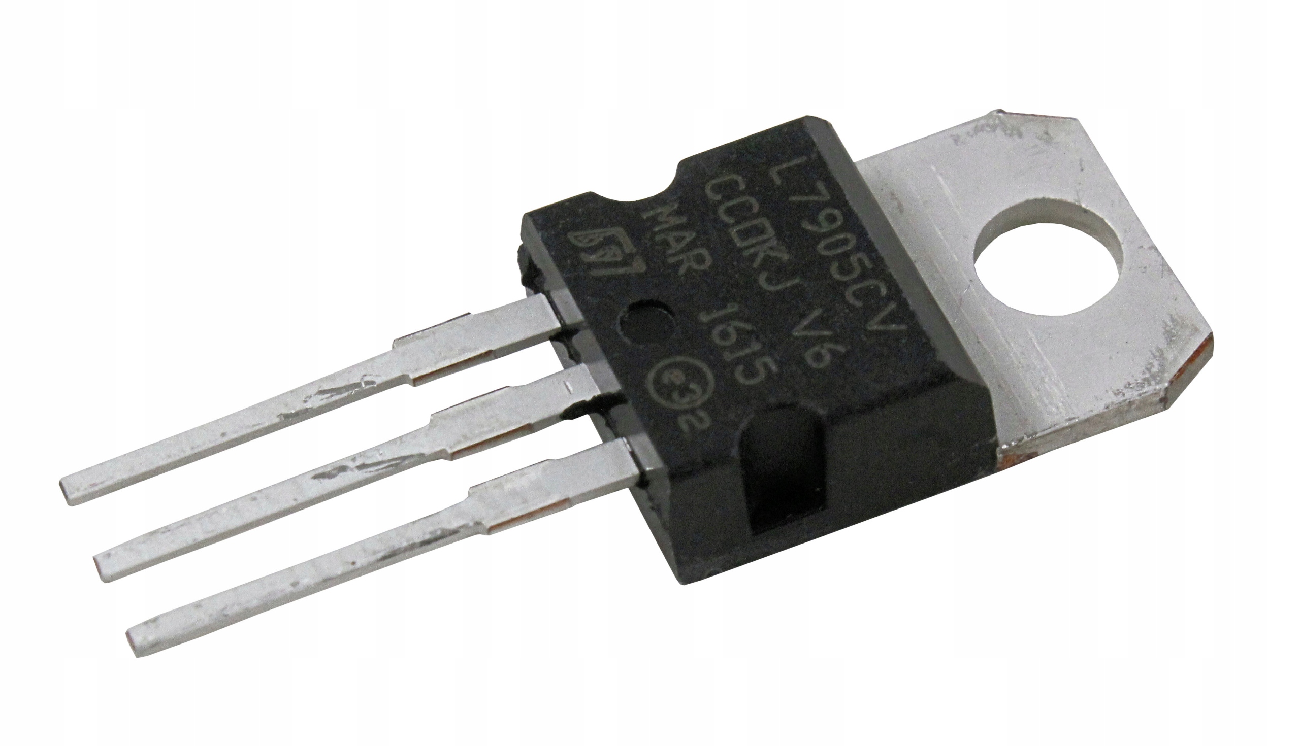 L7905CV STABILIZATOR NAPIĘCIA -5V 1.5A TO-220 E484