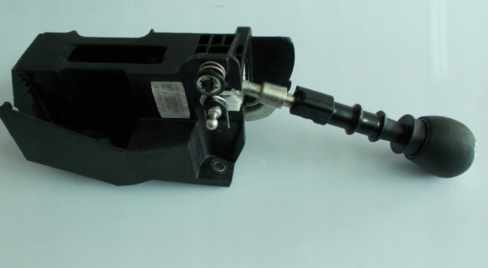 5801283904 - ВАЖІЛЬ ПЕРЕМИКАННЯ ПЕРЕДАЧ IVECO DAILY 2011-5801283904