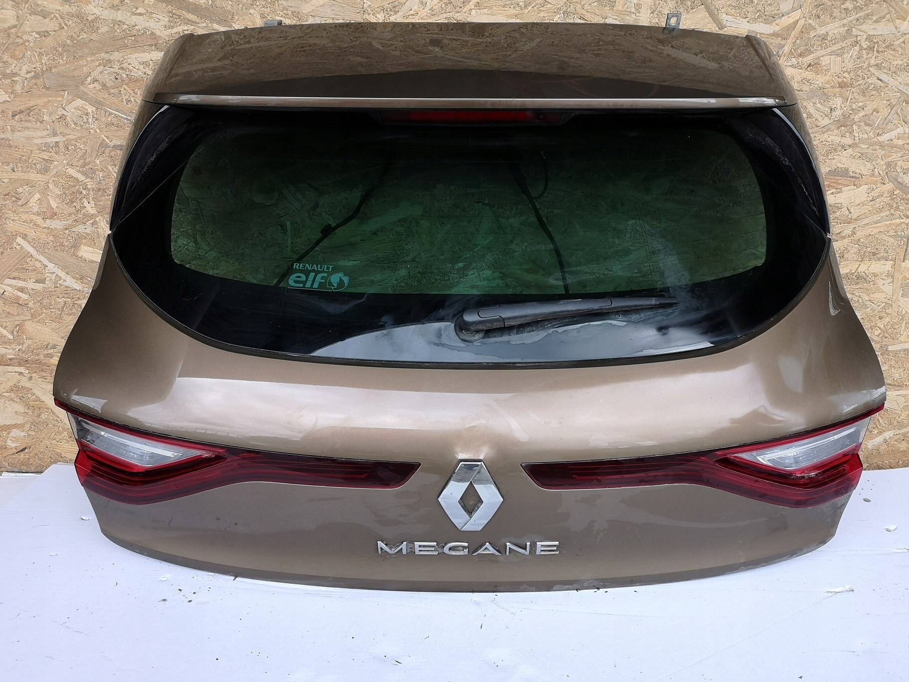 MEGANE IV KLAPA TYLNA HATCHBACK BRĄZOWA IDEALNA HB Producent części Renault OE