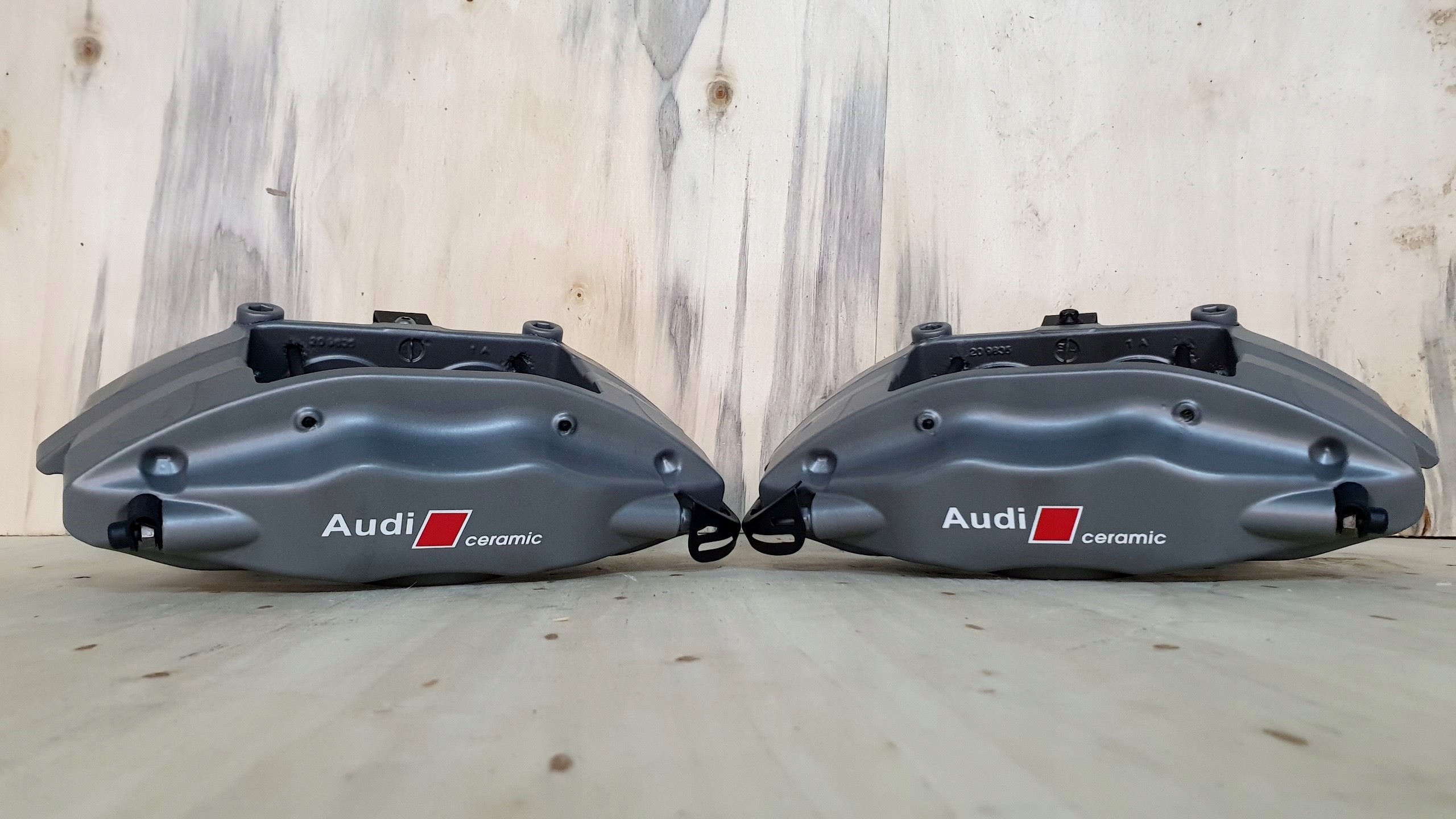 4S0615407B - Зажим Audi Q7 4L задняя керамика 4 поршня 356 мм