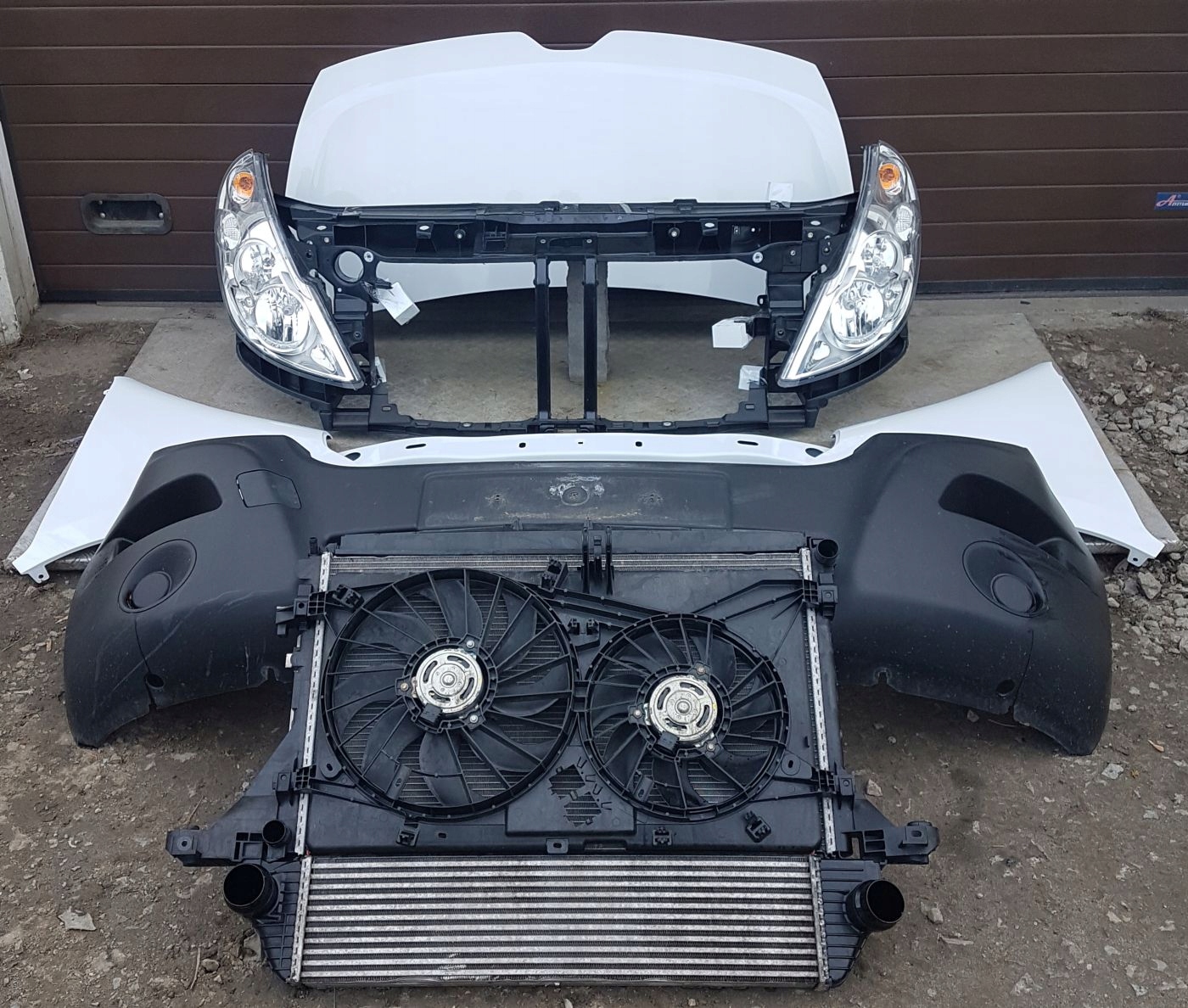 Renault Master III Maska Zderzak Błotnik Przód Kolor biały