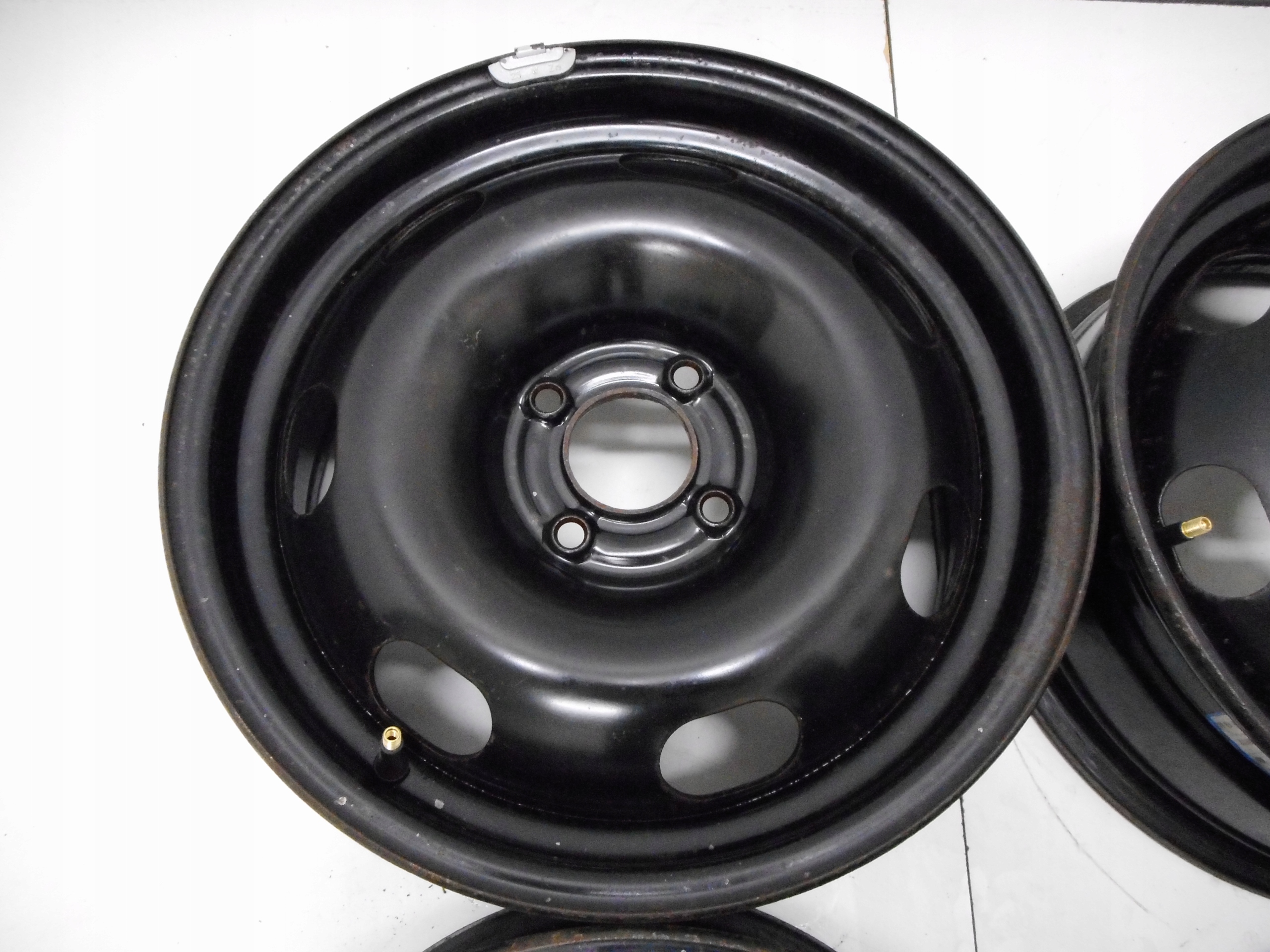 FELGI 16 CITROEN BERLINGO DS3 PEUGEOT PARTNER 3008 Model FELGI 16 CITROEN BERLINGO DS3 PEUGEOT PARTNER 3008