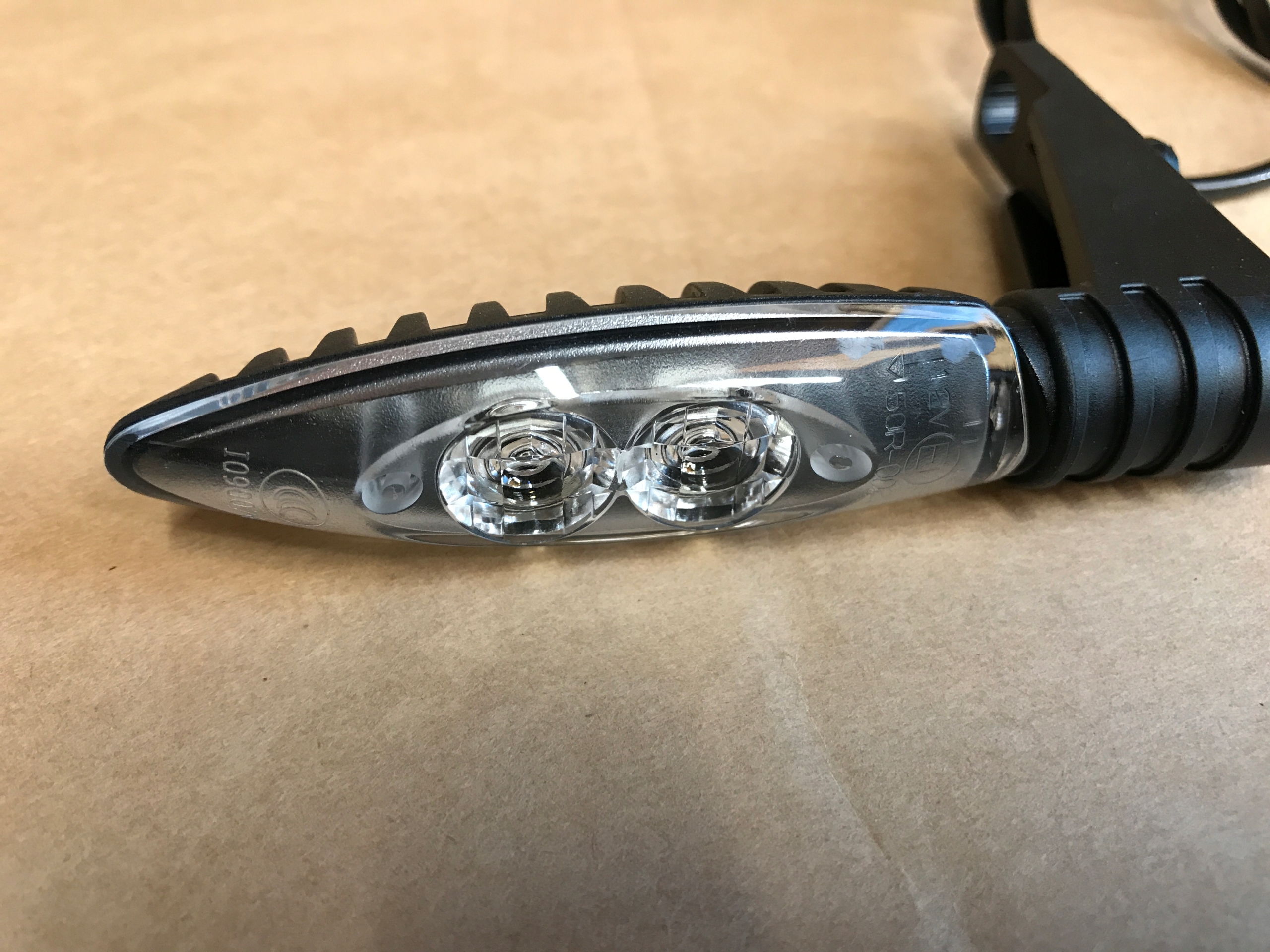 BMW F800R KIERUNKOWSKAZ LED LEWY PRAWY DŁUGI Producent BMW oe