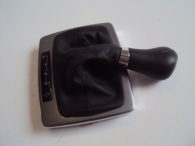 A2042672710 - Ручка переключения передач MERCEDES W204 A2042670288