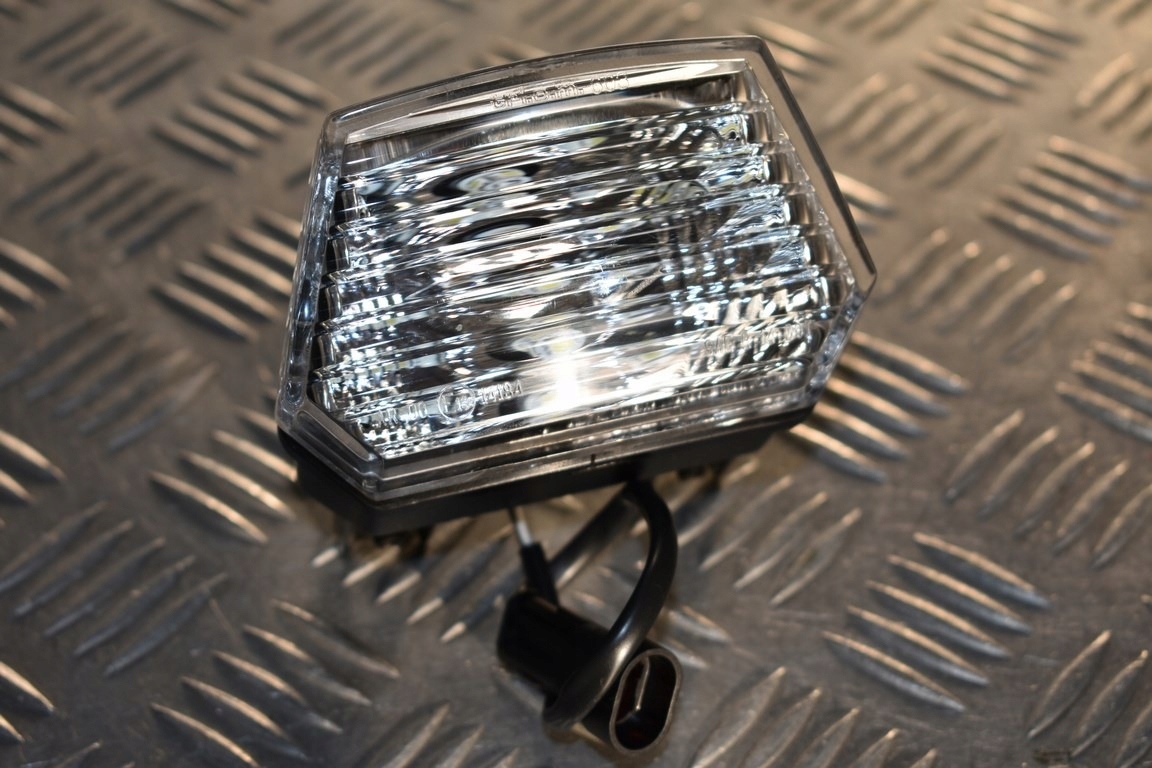 CAN AM SPYDER F3 LAMPA ŚWIATŁA BIEGU WSTECZNEGO