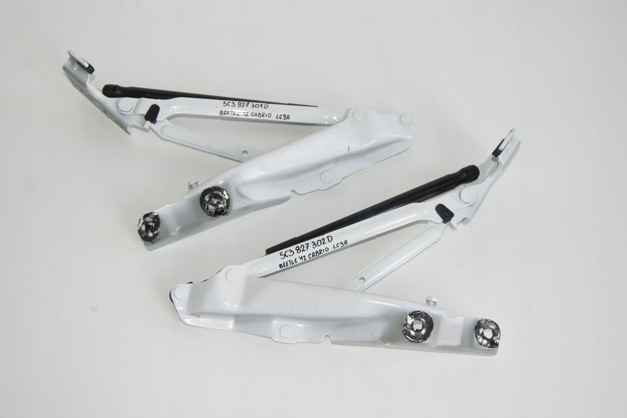 GD BEETLE ZAWIAS KLAPY KOMPLET 5C3827301D 302D