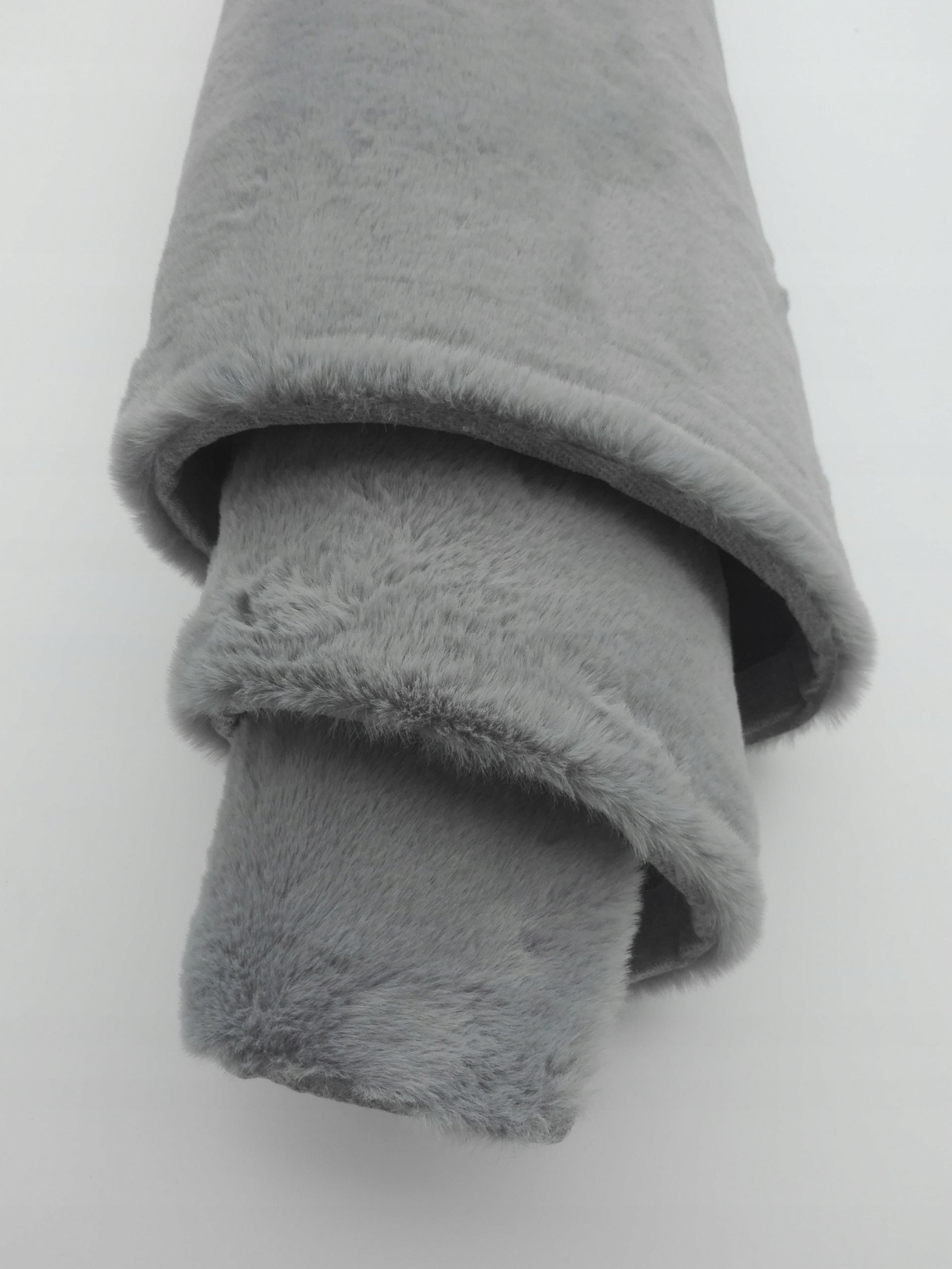 

Dywan Rabbit 120x160 Milusi Królik Szary Plush