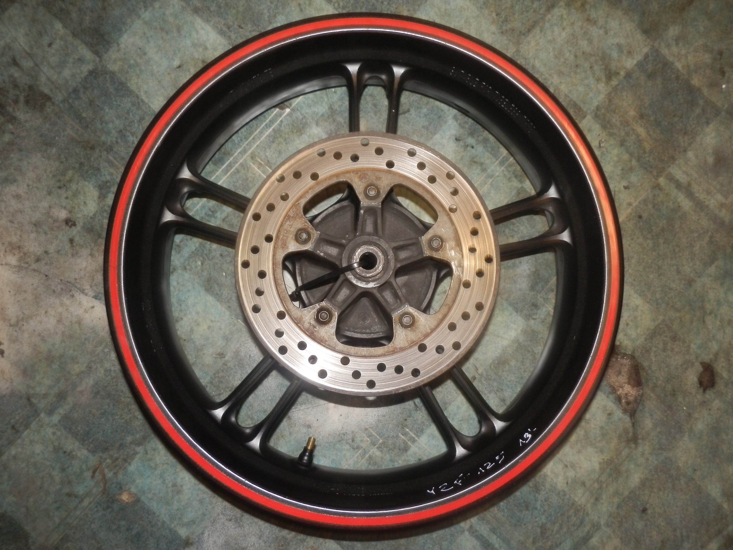 Yamaha YZF 125 R 13R обід задній диск в зборі