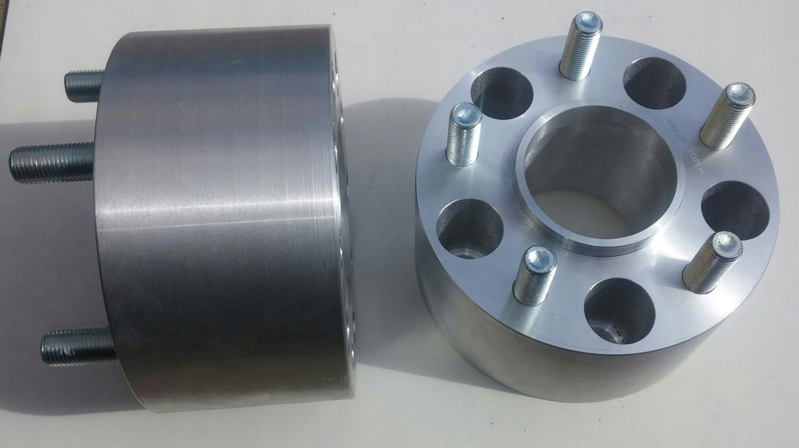 

Dystanse adaptery przykręcane do piasty 50mm