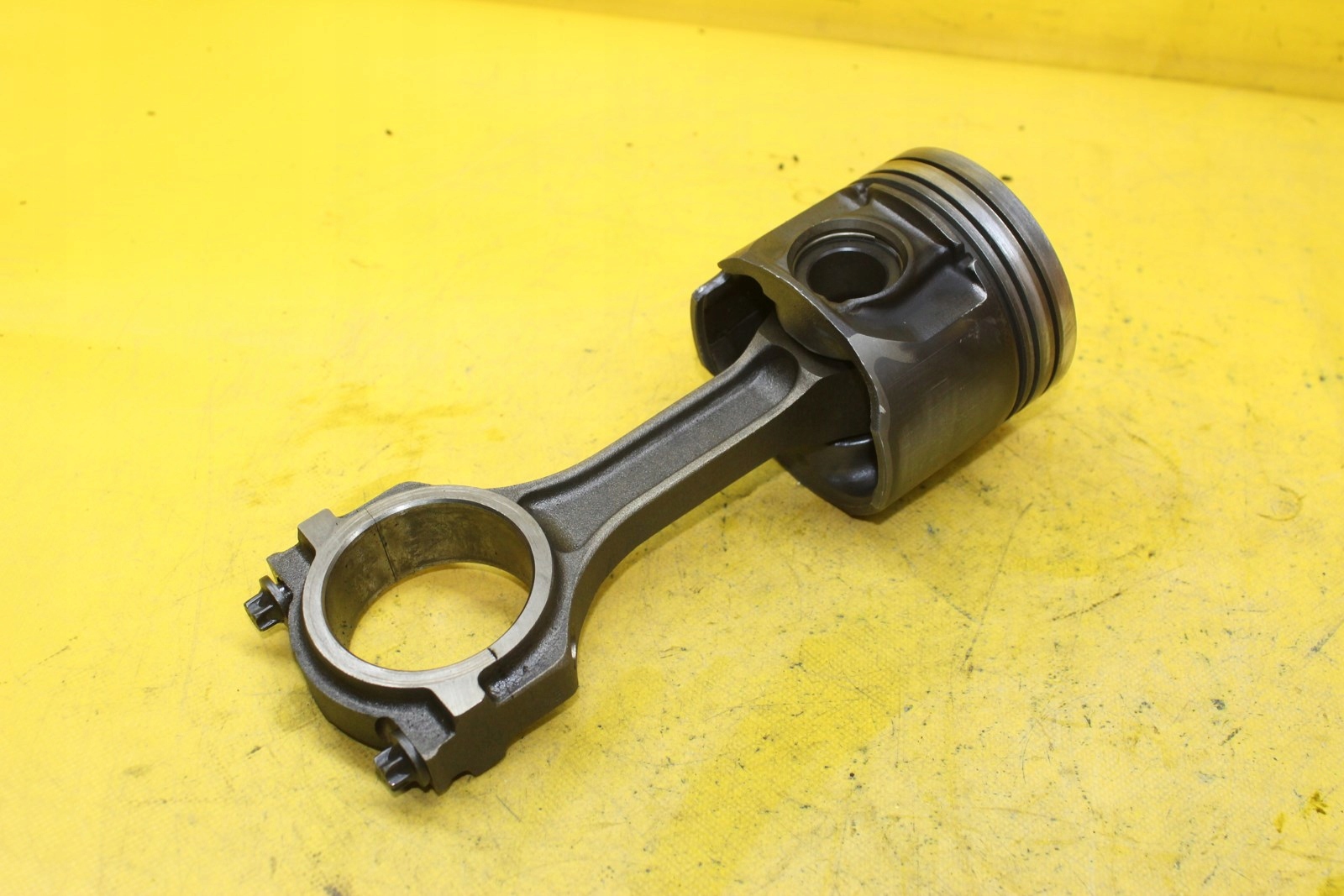 ПОРШЕНЬ ШАТУН ШАТУН ТРАНЗИТ MK6 2.4 TDDI 24342D