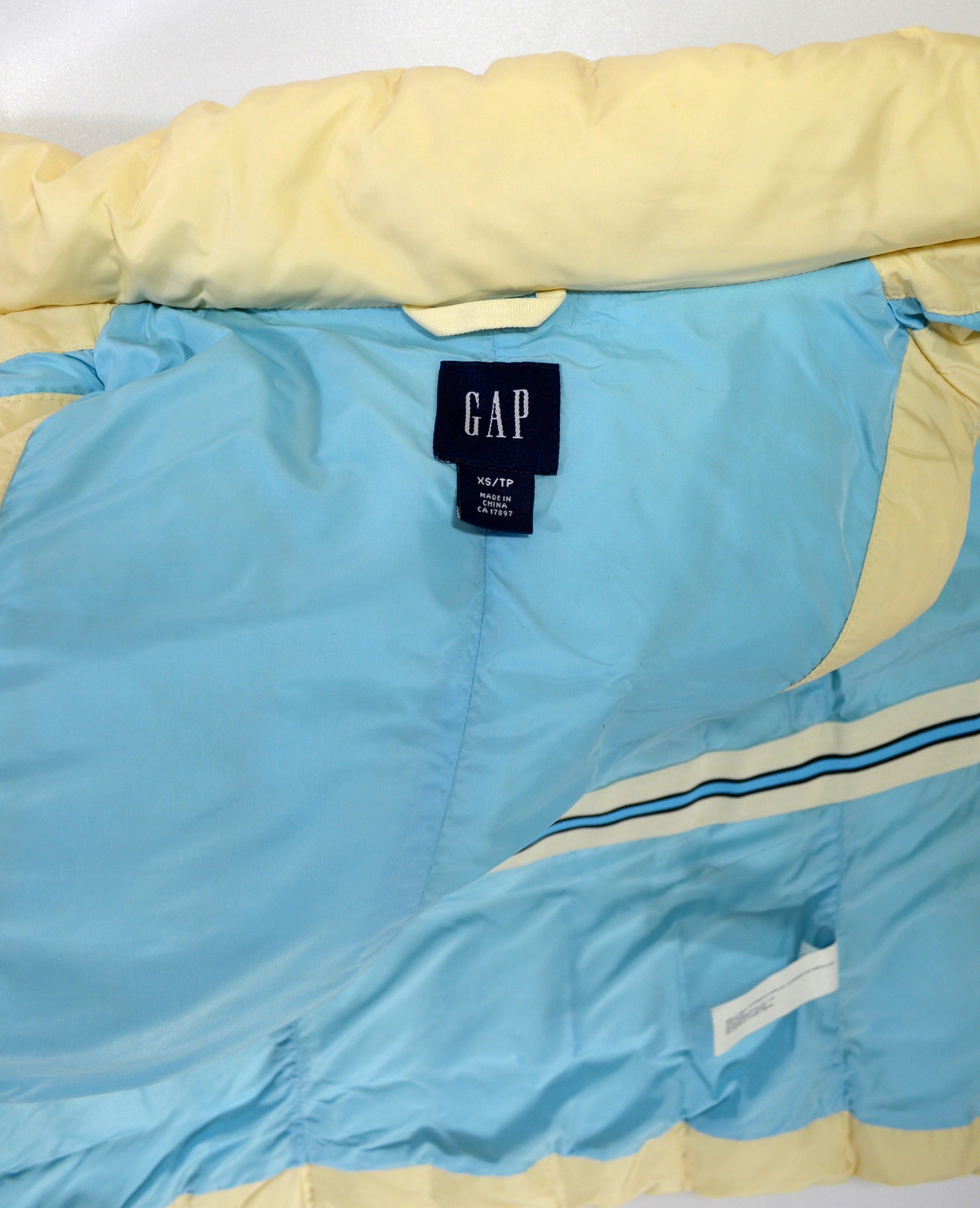 GAP bardzo ładna puchowa KAMIZELKA - rozmiar XS Zapięcie zamek