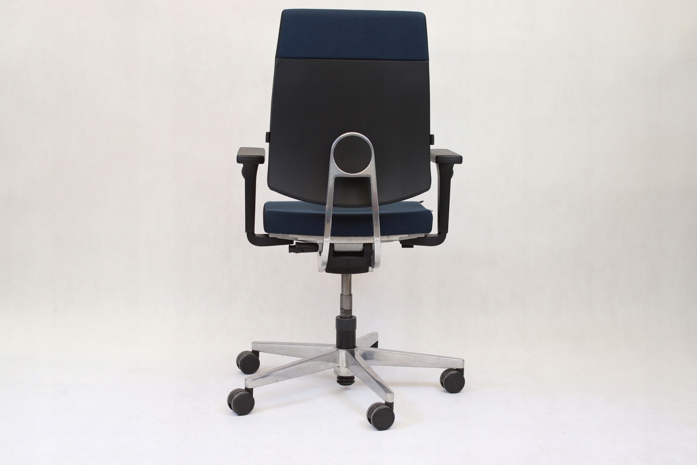 Fotel biurowy obrotowy do biura gabinetu granatowy Sedus 116x65x60 cm Rodzaj obrotowy