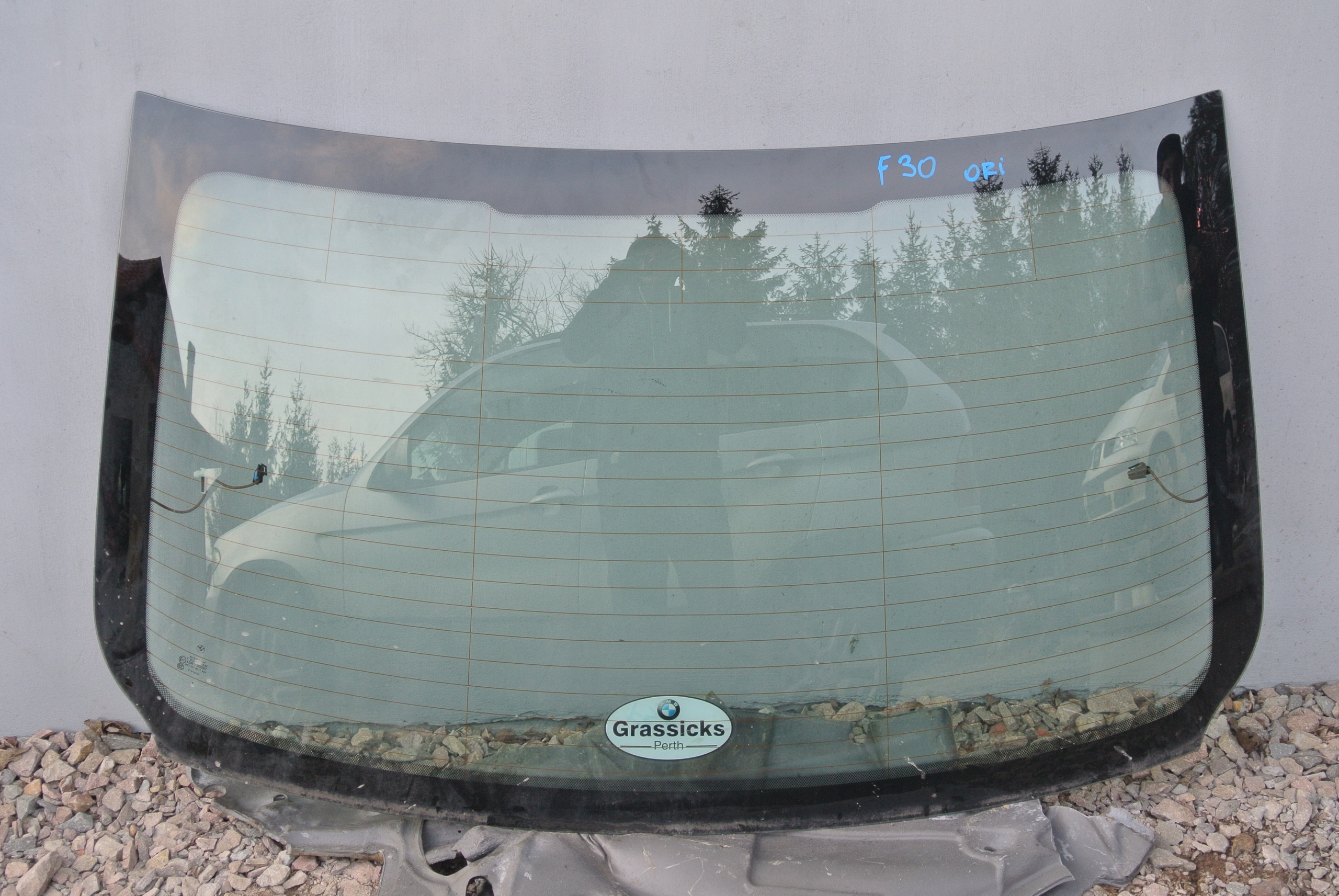 BMW F30 Скло заднє Заднє