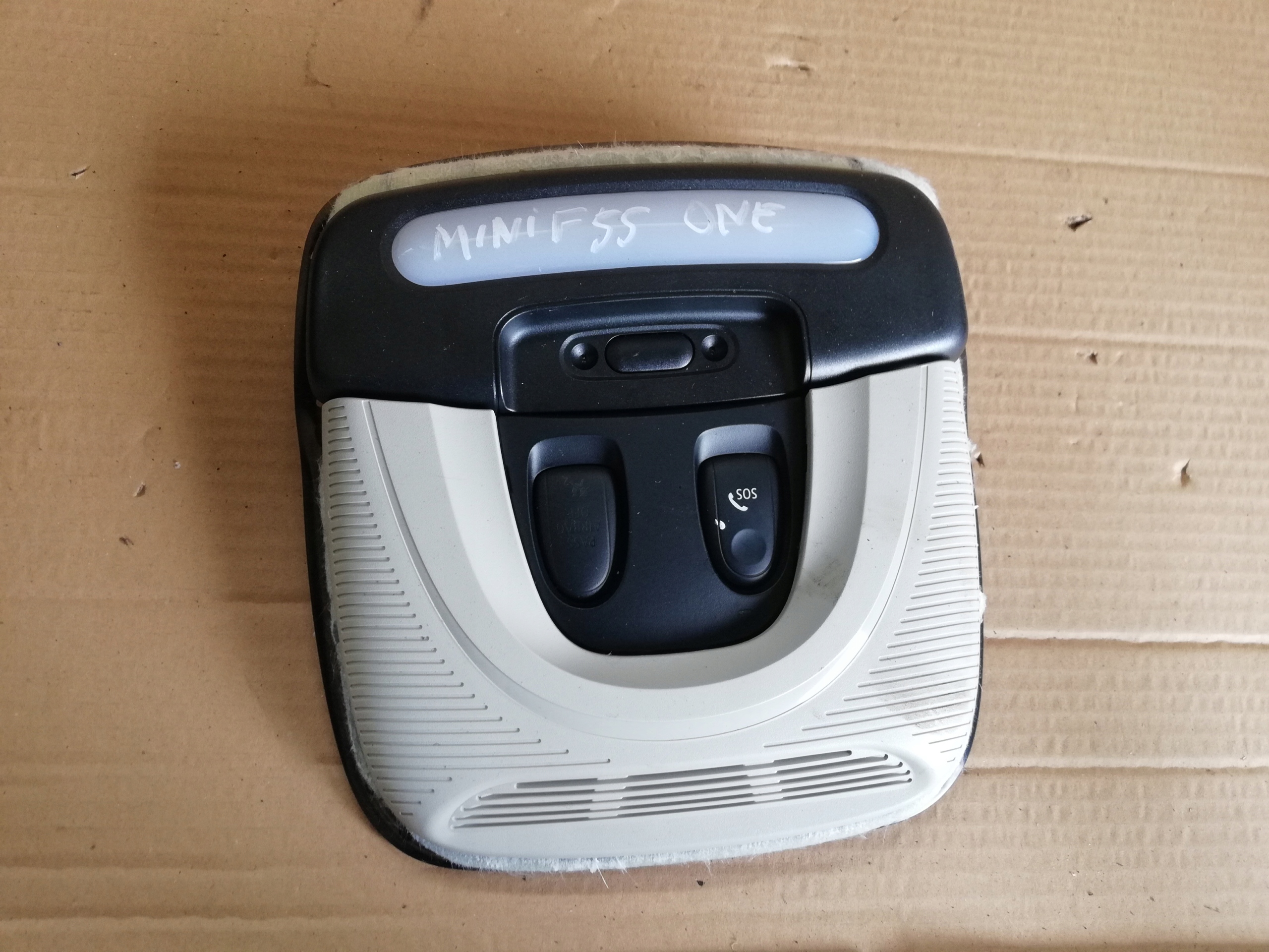 MINI ONE F55 LAMPKA KABINY 9391926