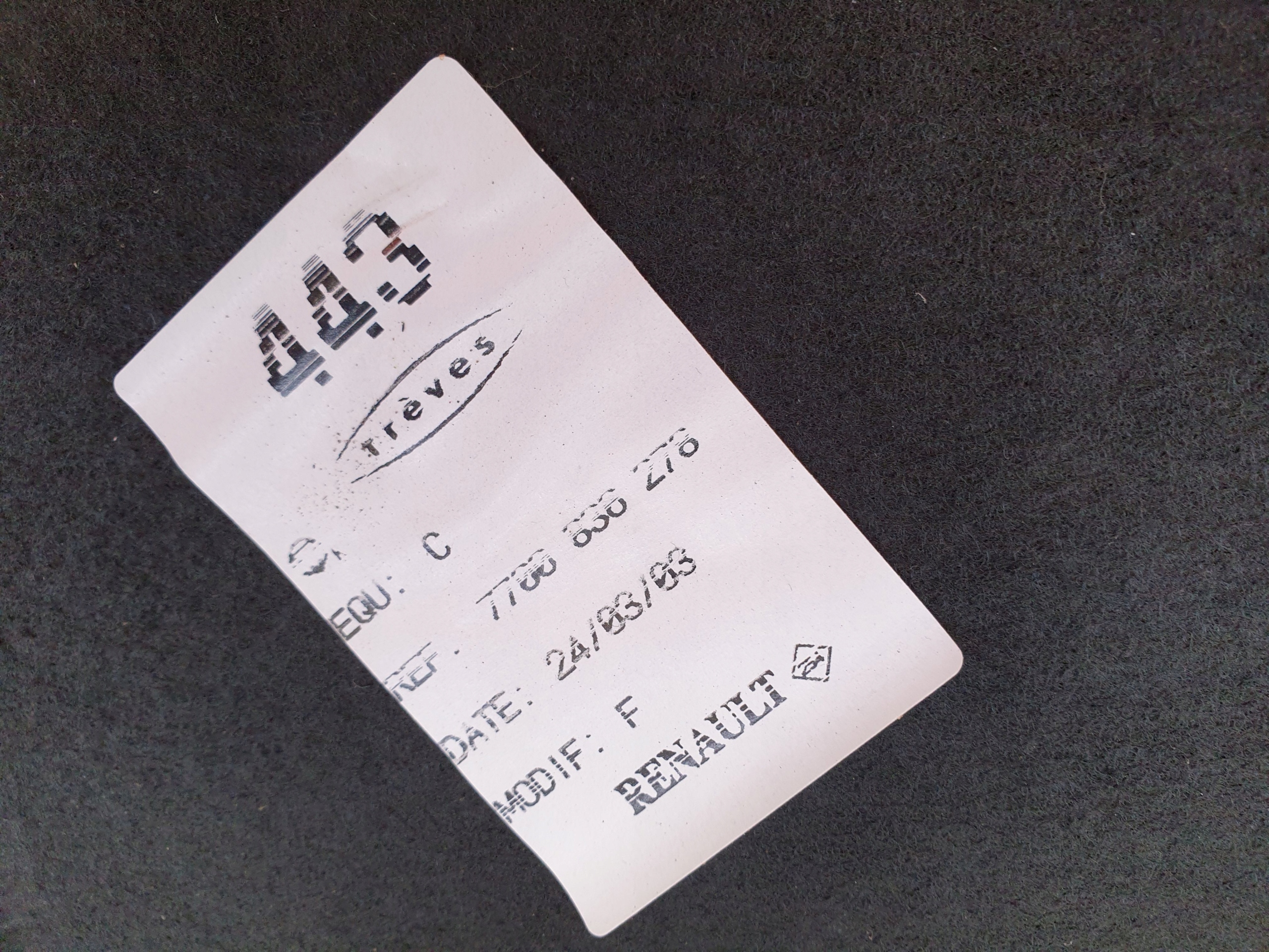 WYKŁADZINA SCHOWKA PODŁOGI RENAULT SCENIC I EU Producent części Renault OE