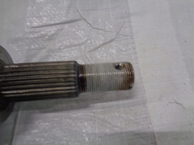 KADJAR 1.5 DCI PÓŁOŚ PRZEGUB LEWA 391011681R Producent części Renault OE