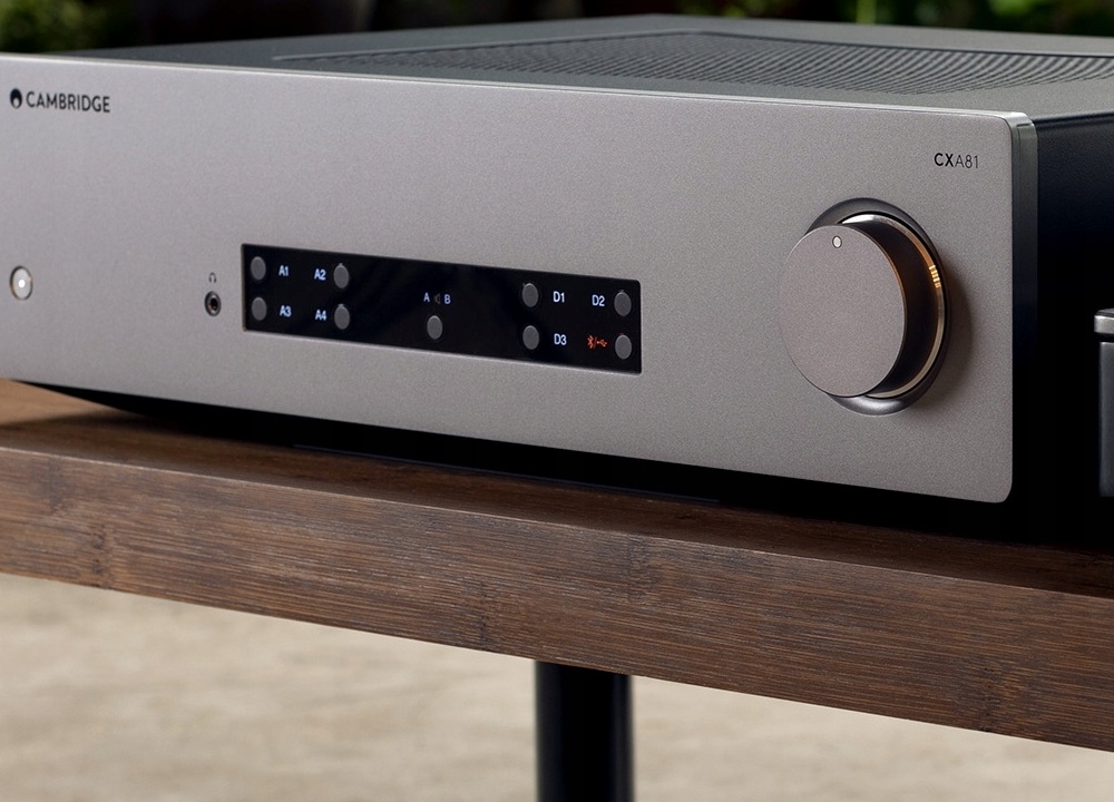 Wzmacniacz Cambridge Audio CXA81 + streamer MXN10 Kolor srebrny