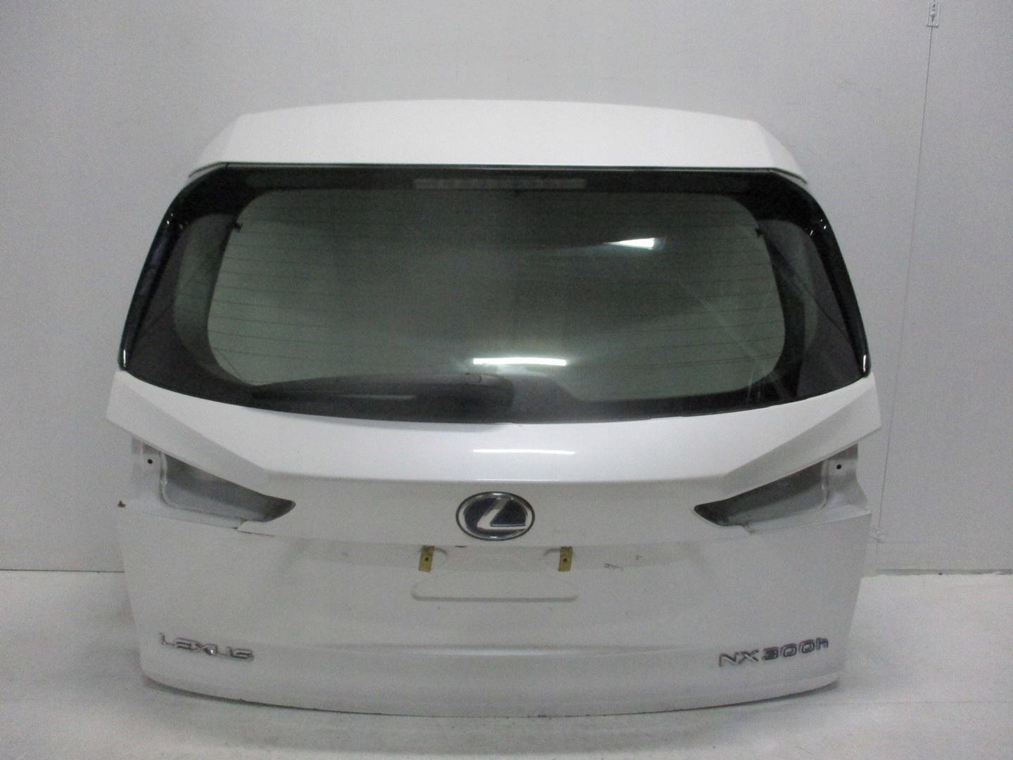 Klapa tylna LEXUS NX300 NX 300 LIFT 18r KAMERA