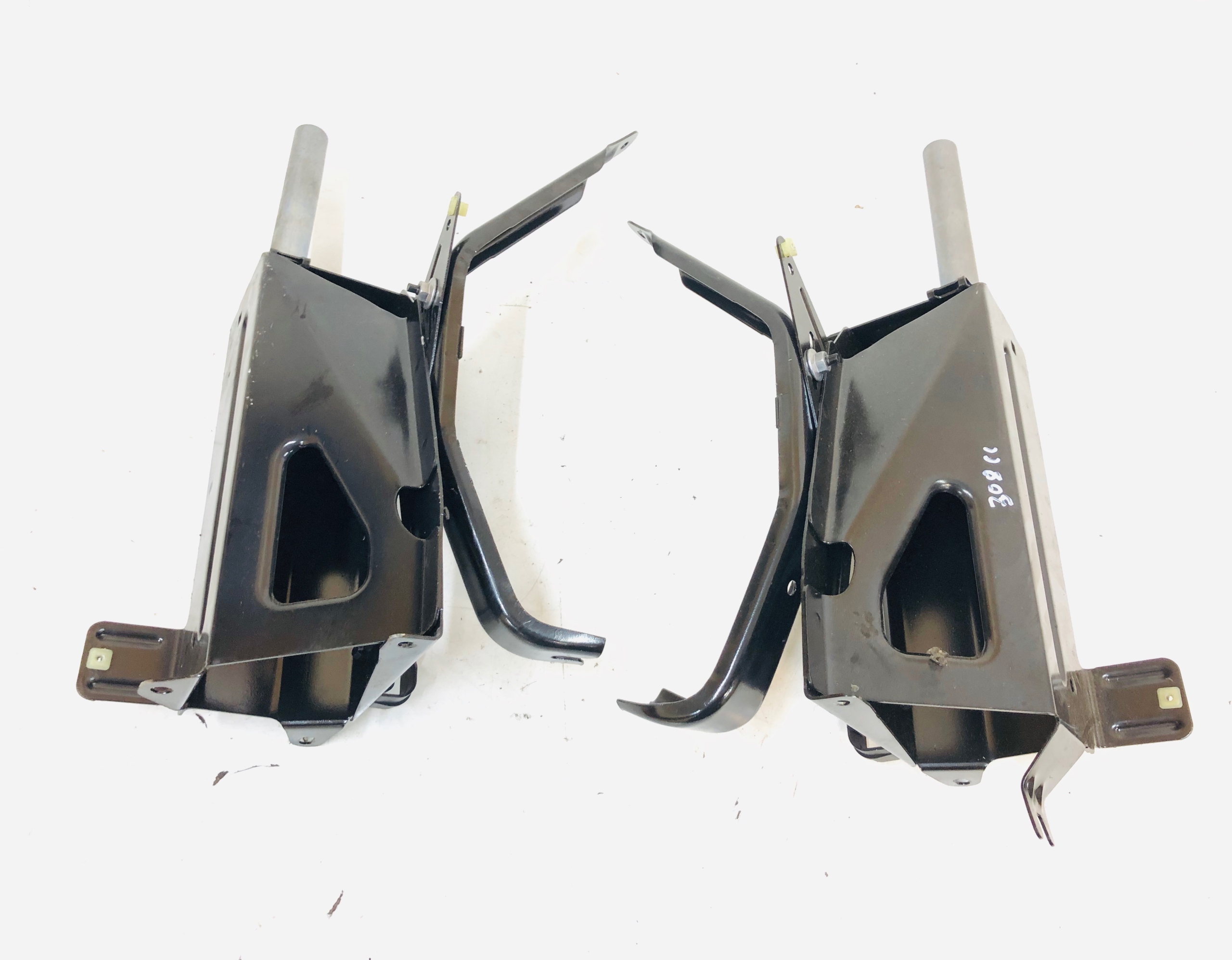 WSPORNIK ODBOJ KLAPY LEWY PRAWY PEUGEOT 308 T7 CC Typ samochodu Samochody osobowe