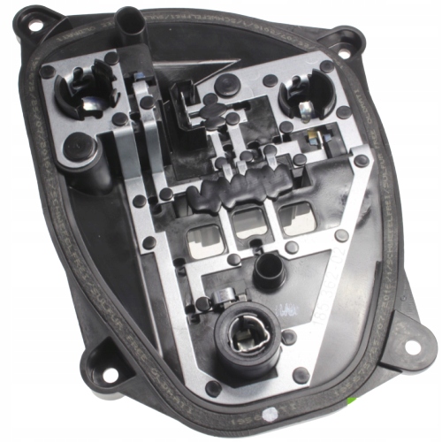 5E5945257A - СВІТИЛЬНИК ЛАМПИ ЗАДНІЙ ЛІВИЙ OCTAVIA III