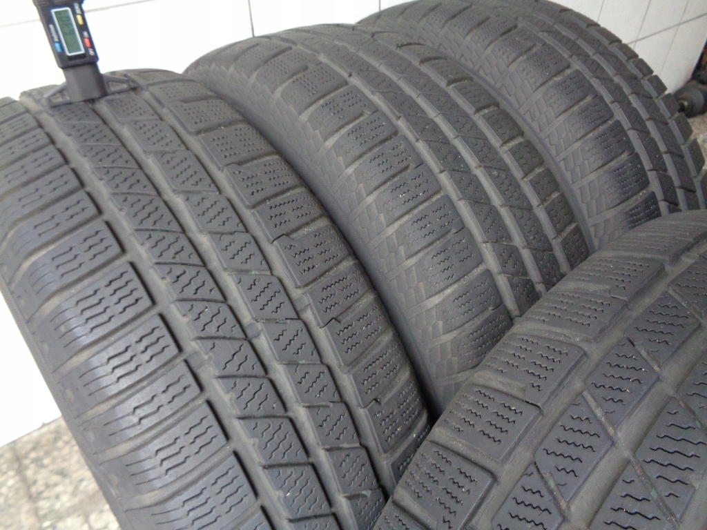 4x Zimowe CONTINENTAL CROSS Contact 215/65R16 98H 6,5mm Liczba opon w ofercie Komplet 4 szt.