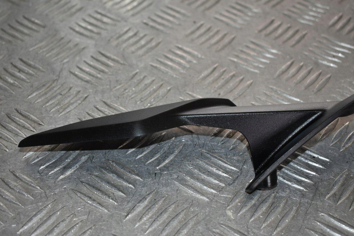 A1689b6049b3a931c1d8ad64ab2d