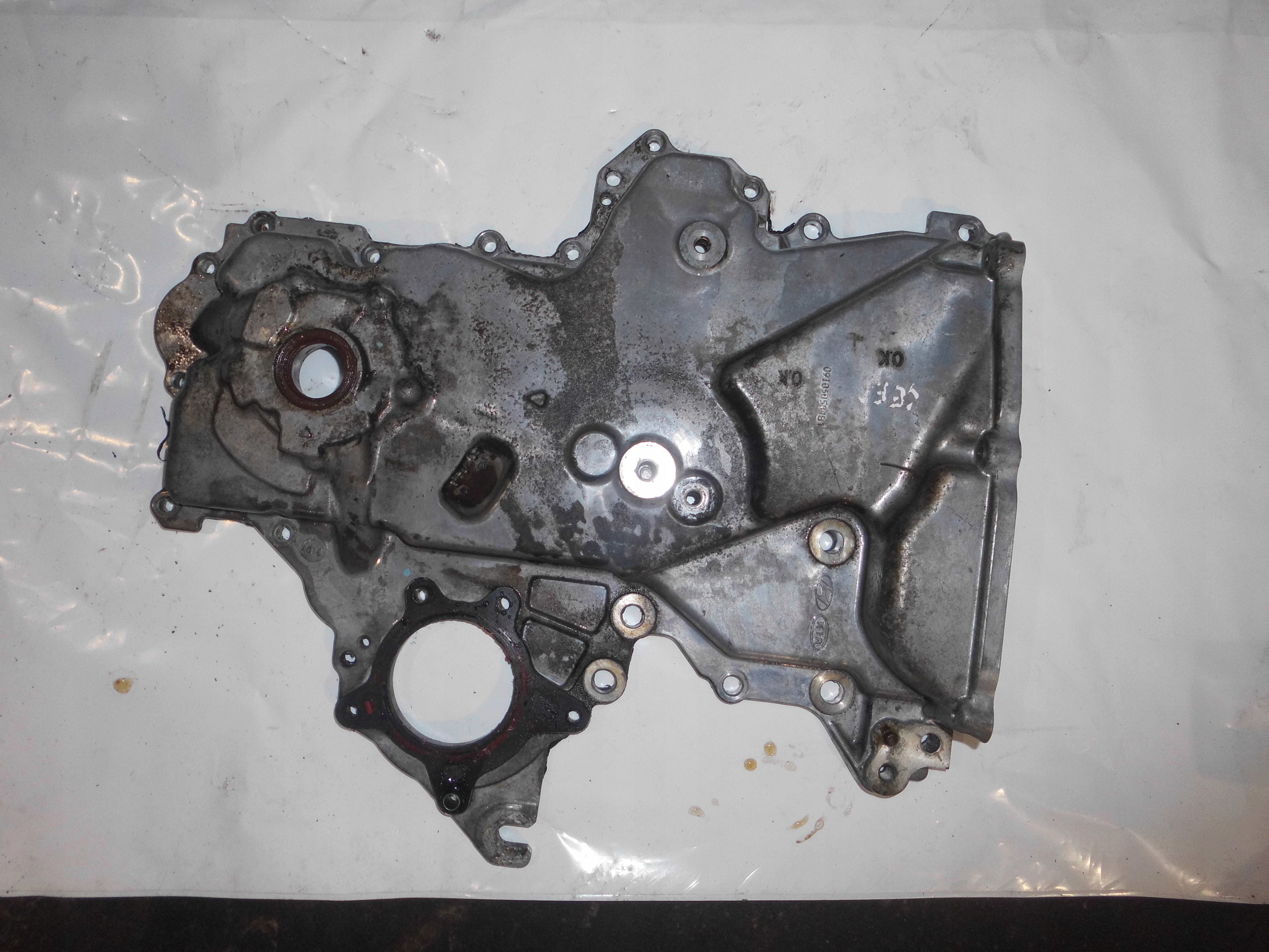 Kia I30 CEED 1.4 16V кришка корпус ГРМ 09R