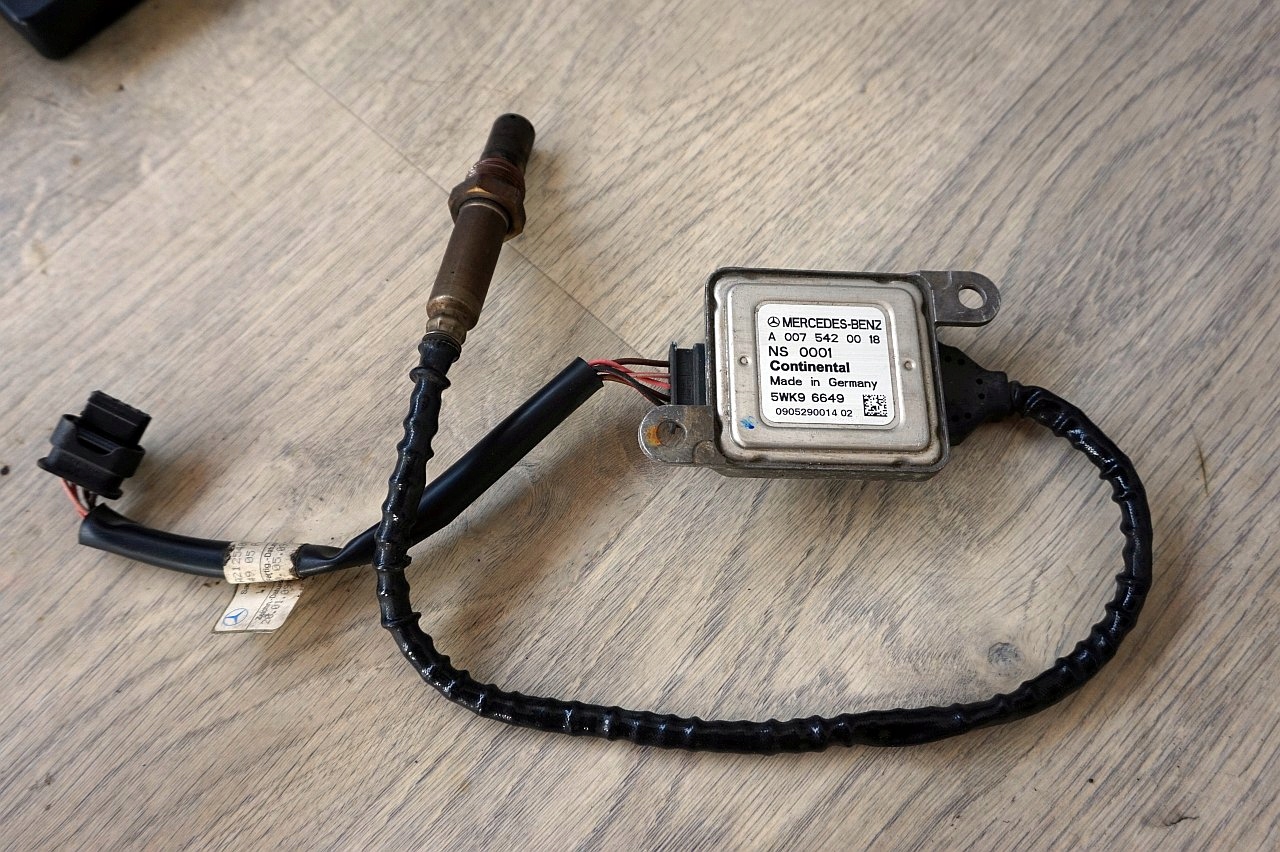 mercedes-benz oe 0075420018 лямбда-зонд