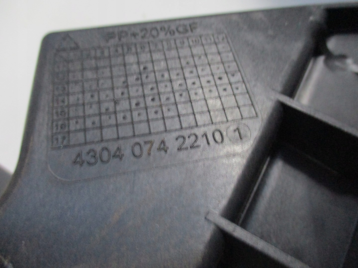 speaker SUBWOOFER DISCOVERY SPORT 43040742210