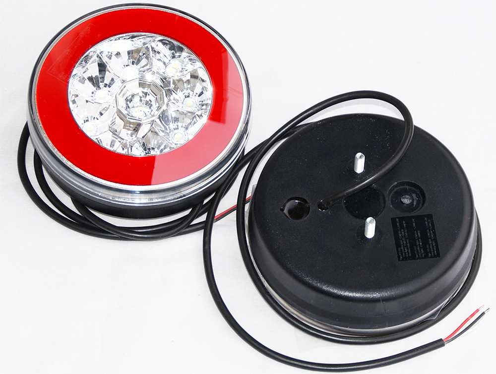 LAMPA PRZECIWMGLOWA SWIATLO MGLOWE LED 12 24V Part number FT 111 LED