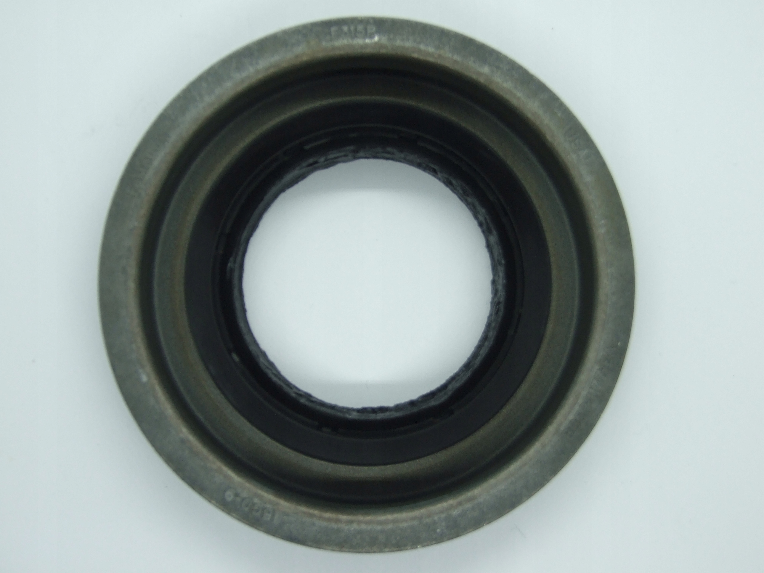 USZCZELNIACZ SKRZYNI 6F AUTOMAT FORD PRAWA POLOS