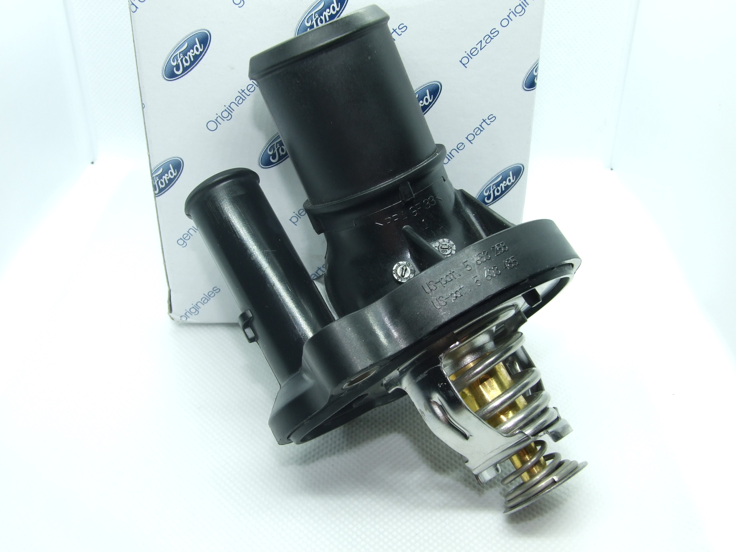 1505640 8G9G-8575-AA - Корпус термостата FORD MONDEO MK4 DURATEC-HE 2.0