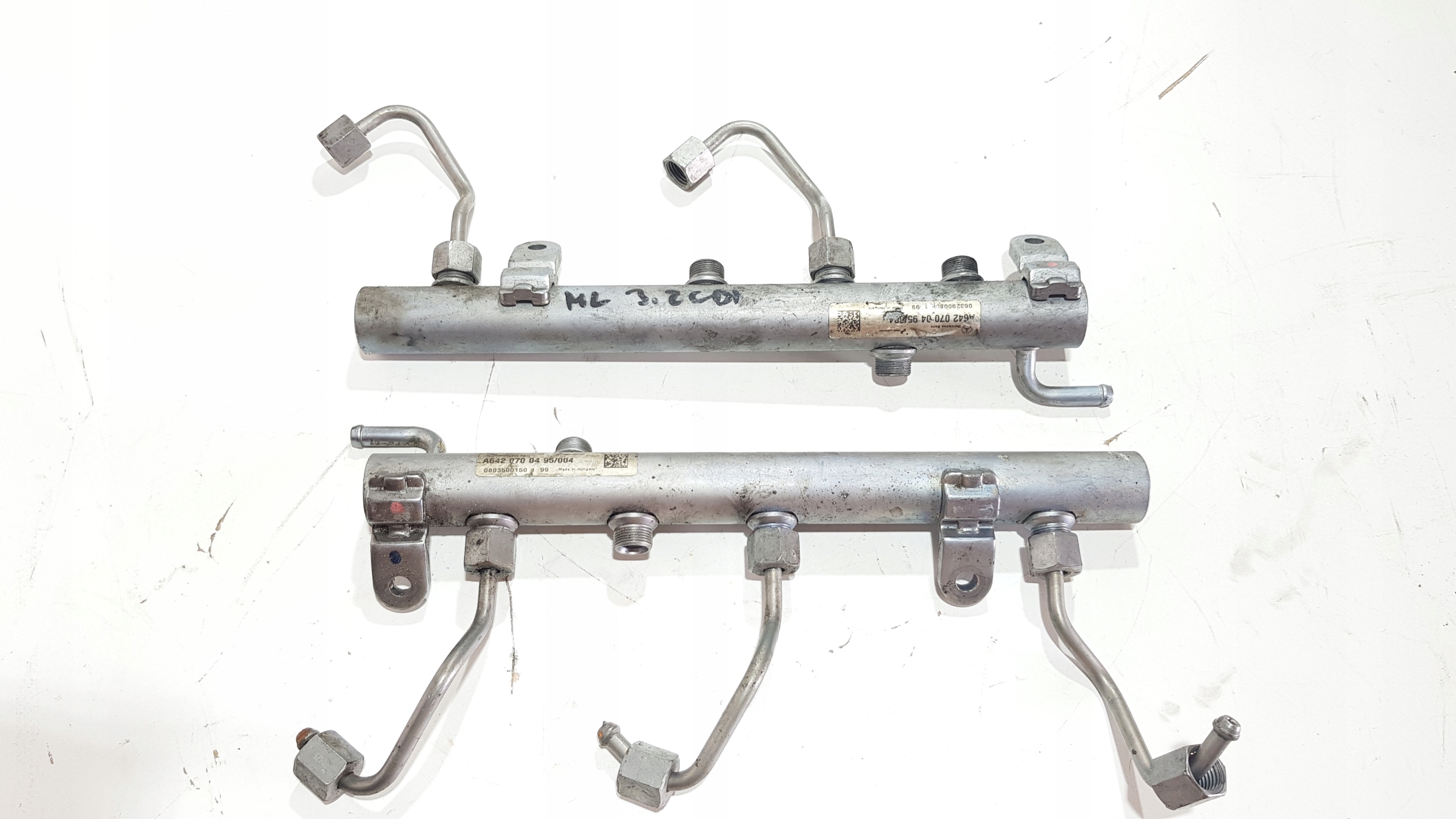 MERCEDES ML GL 164 LISTWA WTRYSKOWA A6420700495