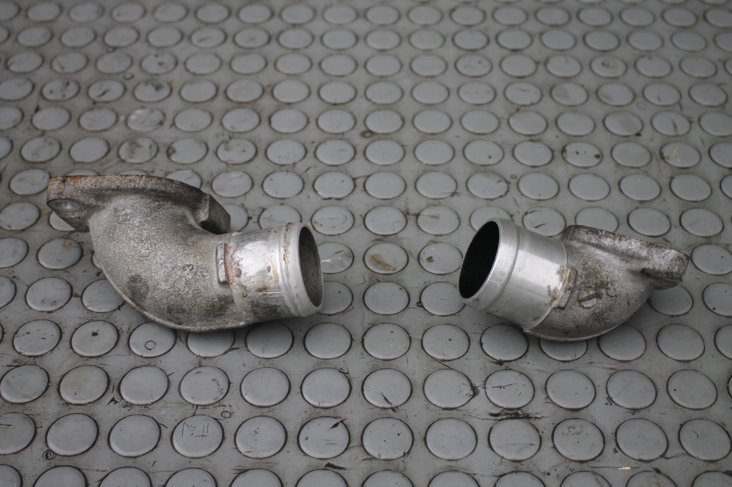 RURA INTERCOOLERA KOLANKO QASHQAI J10 1 5 DCI Part number 14460JD52B