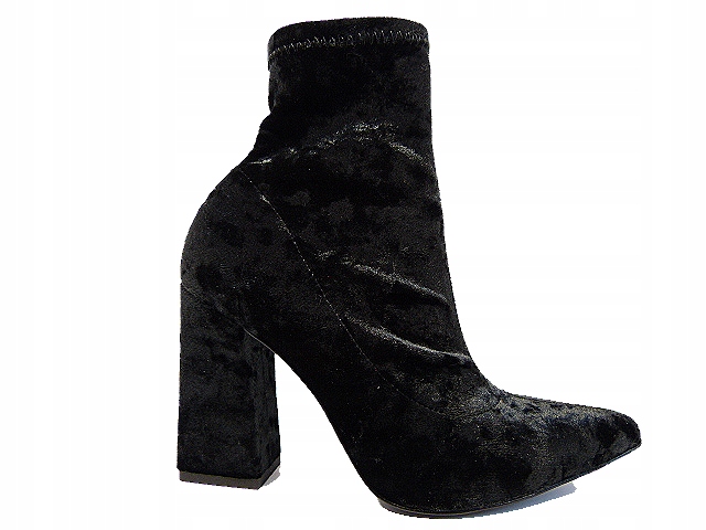 Černé plyšové kotníkové boty na sloupku do špičky Sala 37, elegantní kotníkové boty s podpatkem