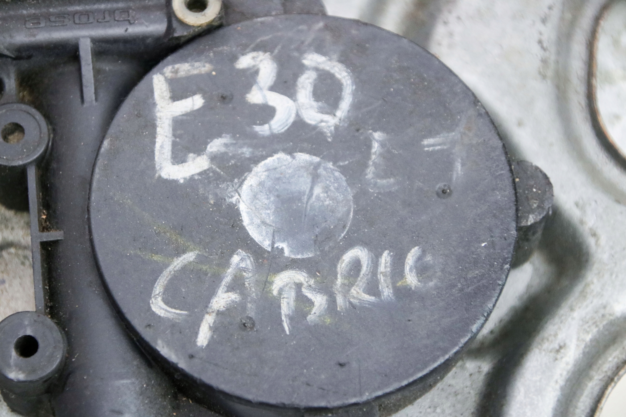 BMW E30 CABRIO window regulator mechanism left rear part