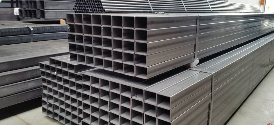 PROFIL STALOWY ZAMKNIĘTY 50x20x2 - 1500 mm Materiał stal