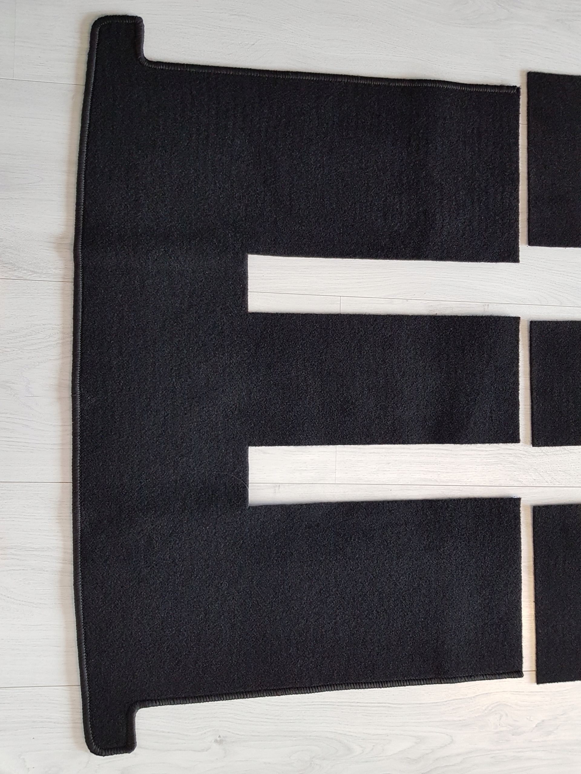 Dywaniki Welurowe VW VOLKSWAGEN T5 T6 MULTIVAN TYL Multi Element Set Sets