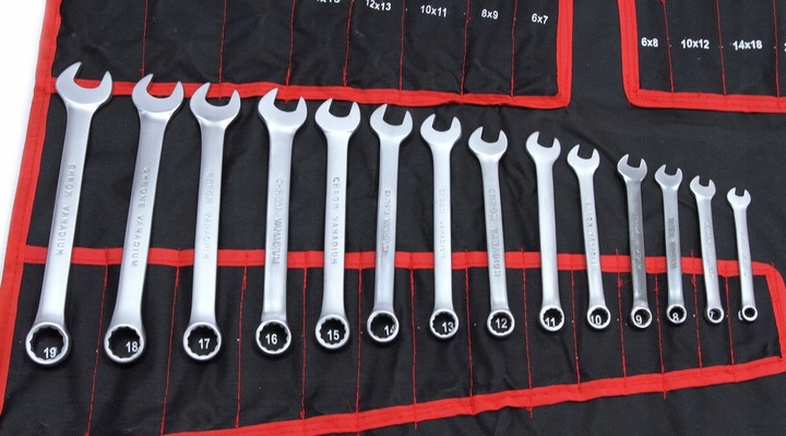 KLUCZE PLASKO OCZKOWE 6 32 TORX ZESTAW KLUCZY 47sz EAN 5901969103083